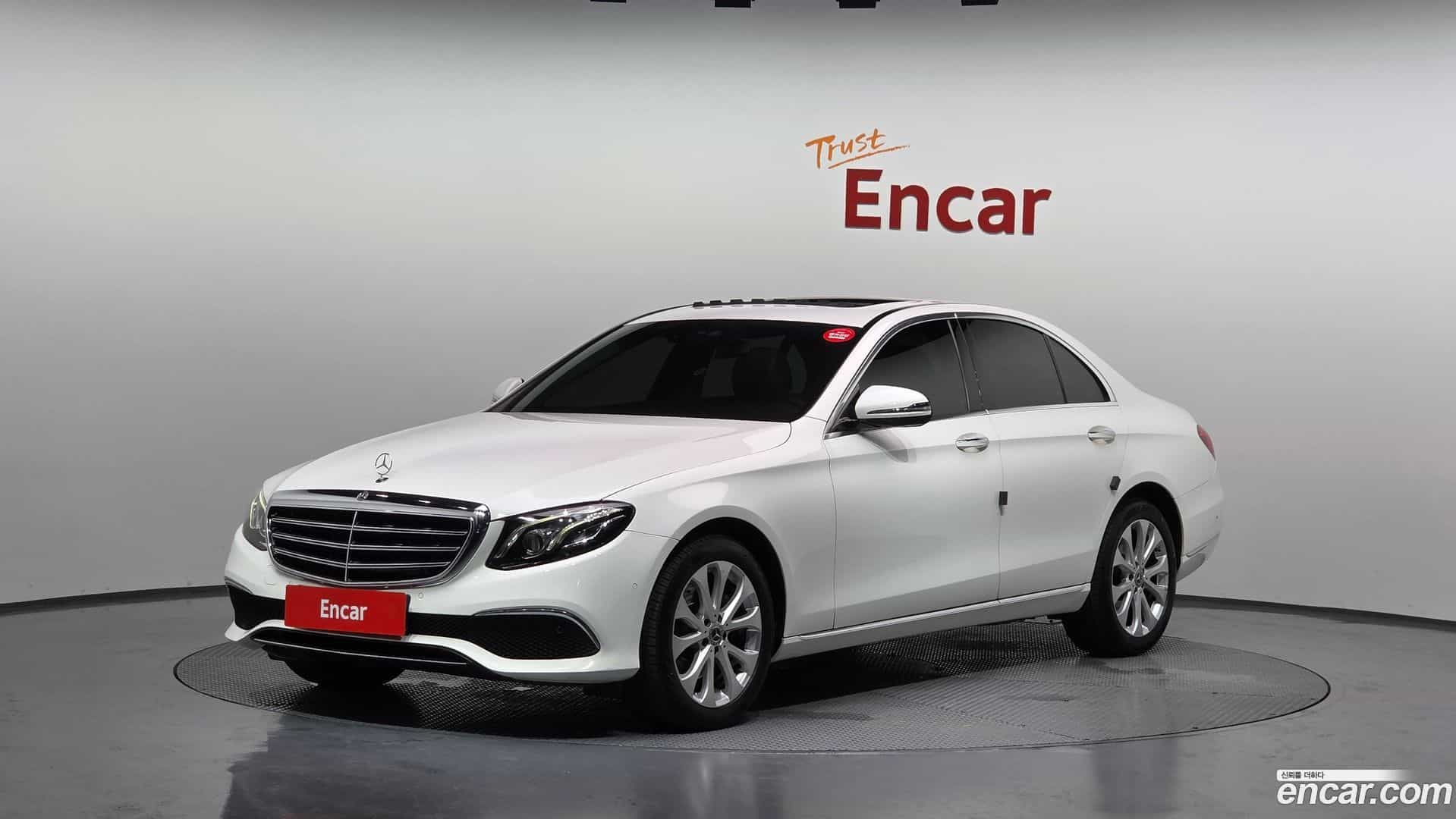 E-Class Mercedes-Benz 2019.6-OUTER-001