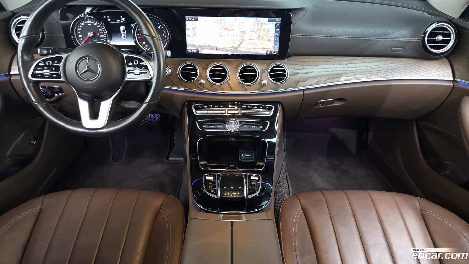 E-Class Mercedes-Benz 2019.6-INNER-007