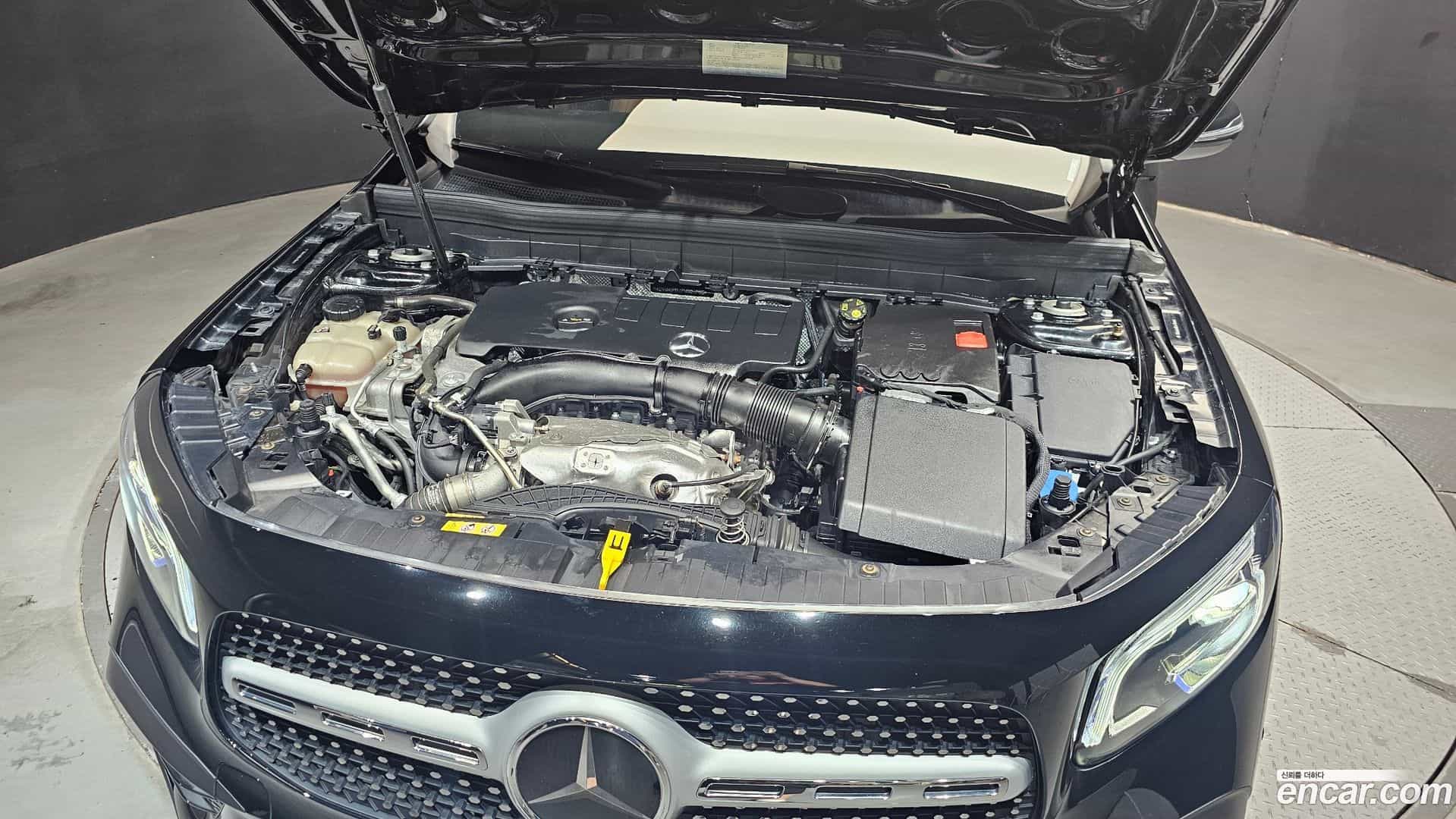 GLB-Class Mercedes-Benz 2023.5-OUTER-006