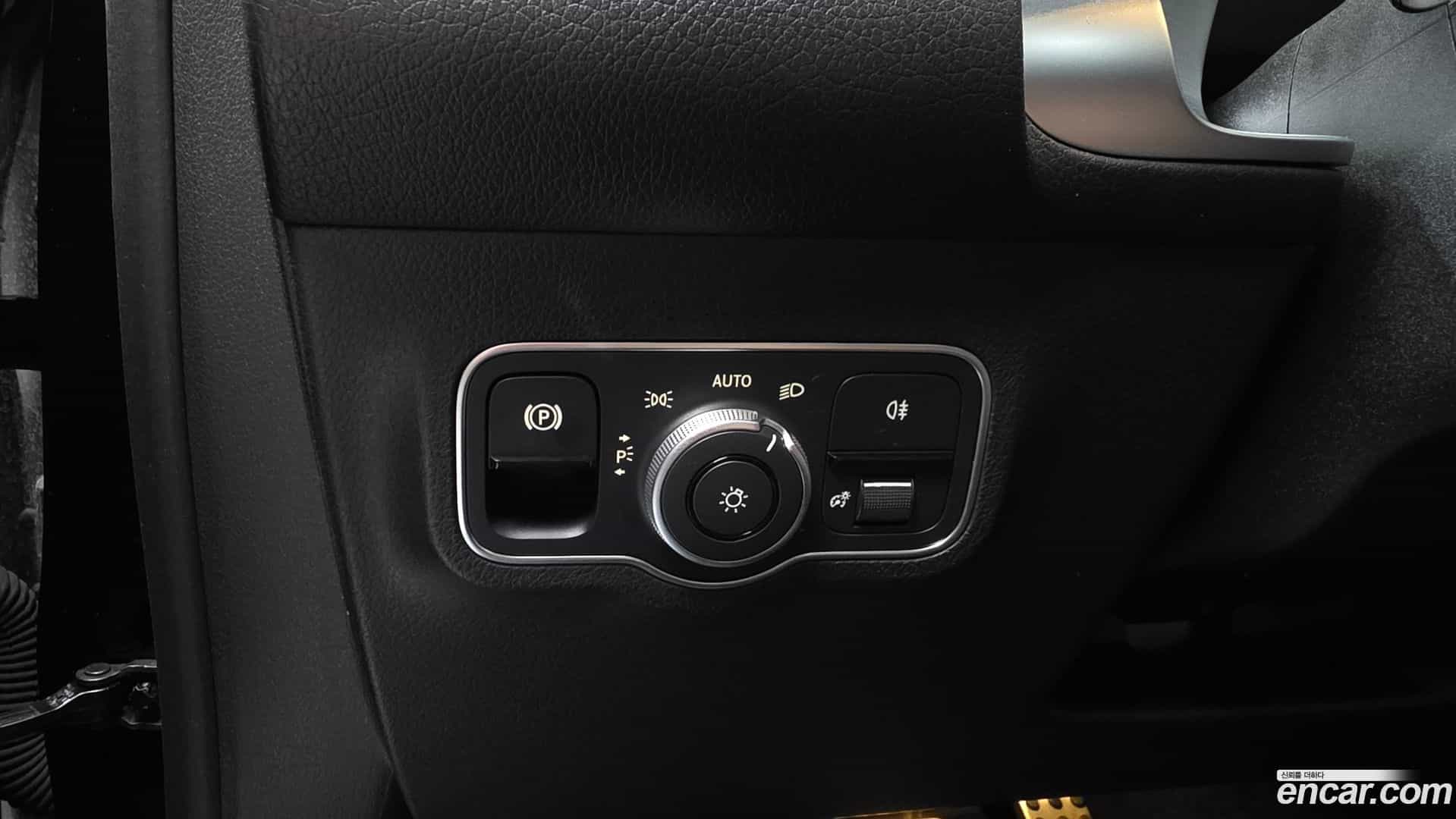 GLB-Class Mercedes-Benz 2023.5-OPTION-024