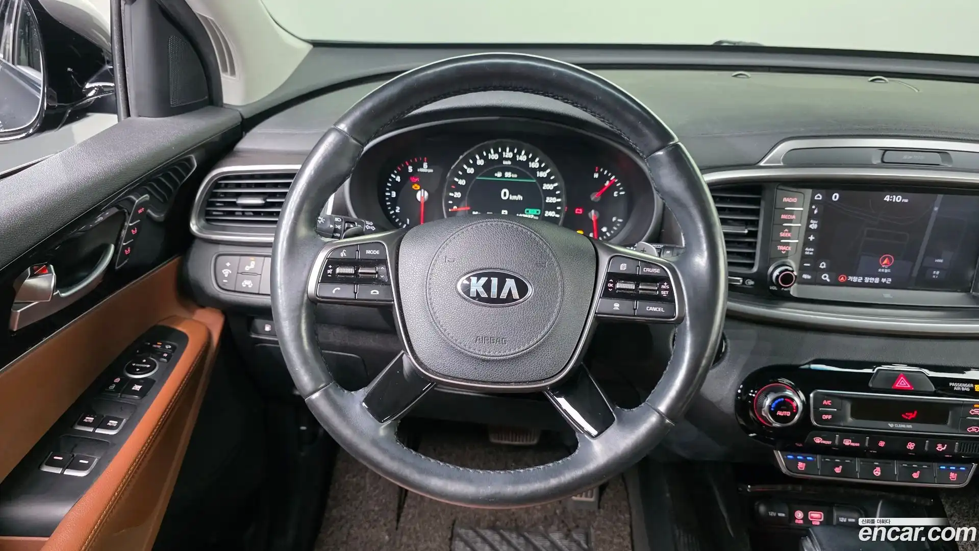 Sorento Kia 2017.8-OPTION-017