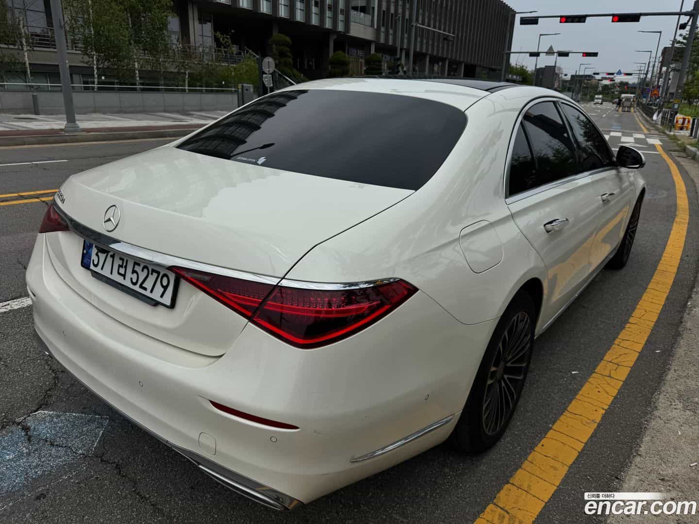 S-Class Mercedes-Benz 2021.4-OUTER-002