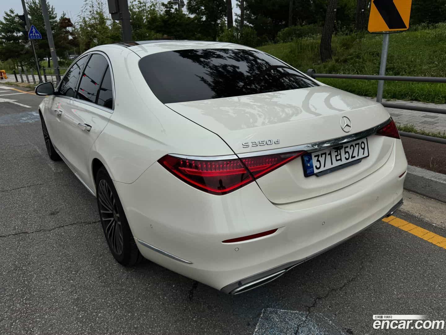 S-Class Mercedes-Benz 2021.4-OUTER-004