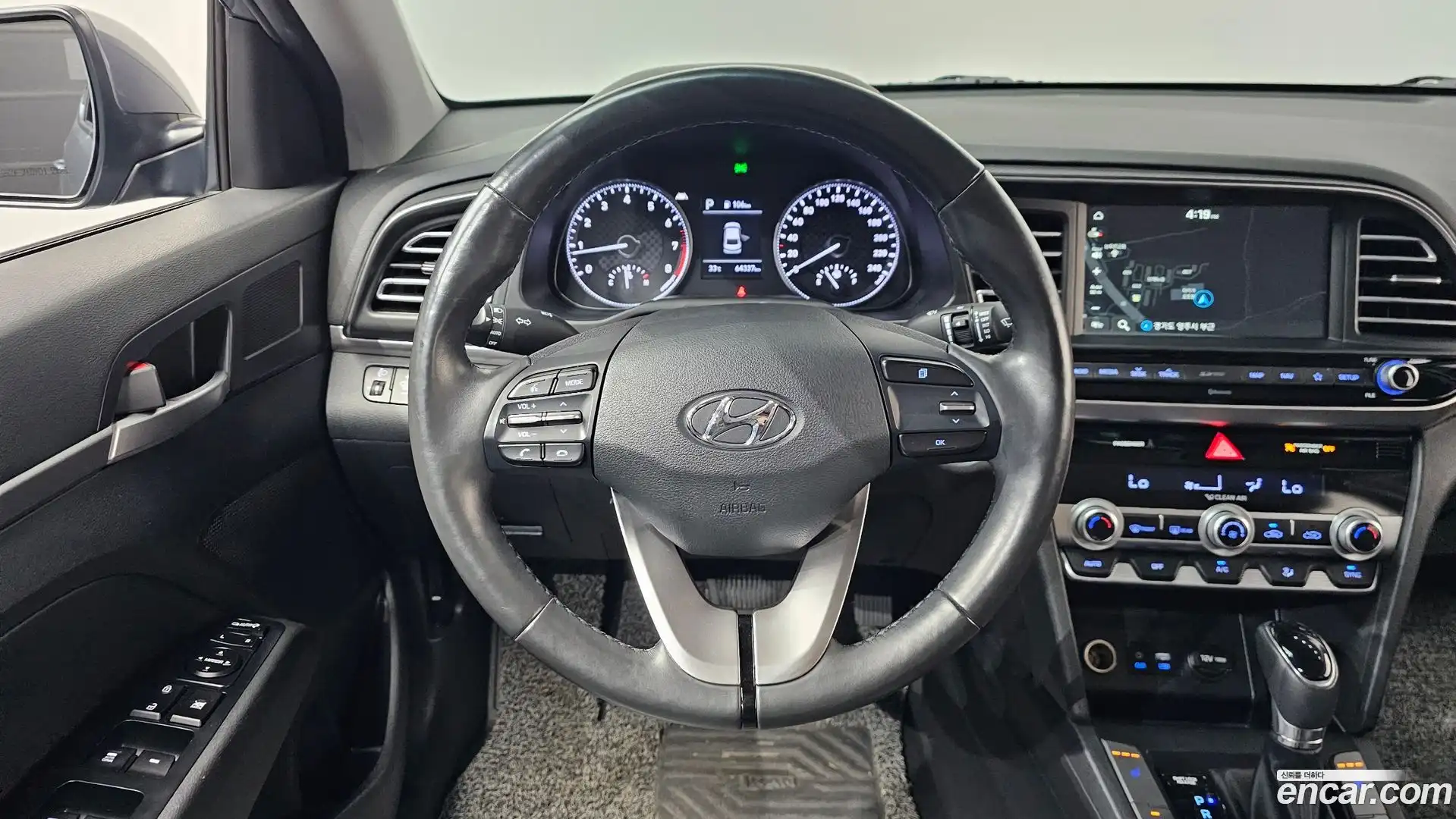 AVANTE Hyundai 2018.9-OPTION-016