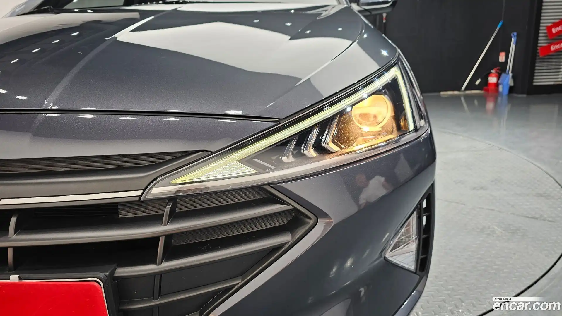 AVANTE Hyundai 2018.9-OUTER-032