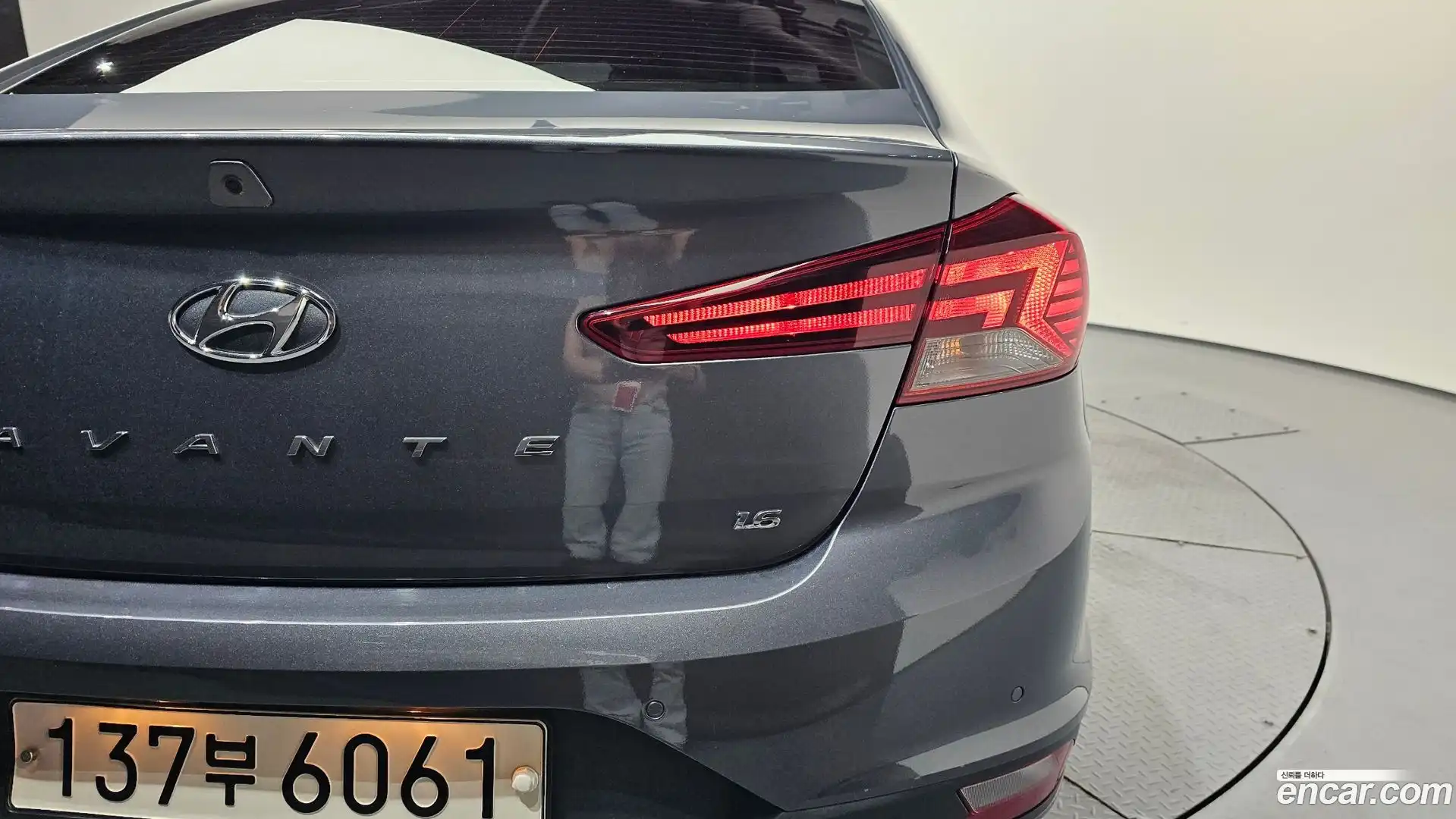 AVANTE Hyundai 2018.9-OUTER-033