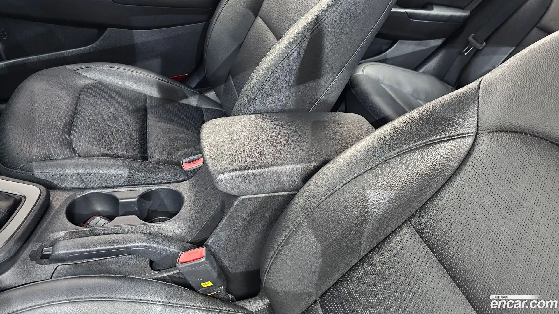 AVANTE Hyundai 2018.9-OPTION-042