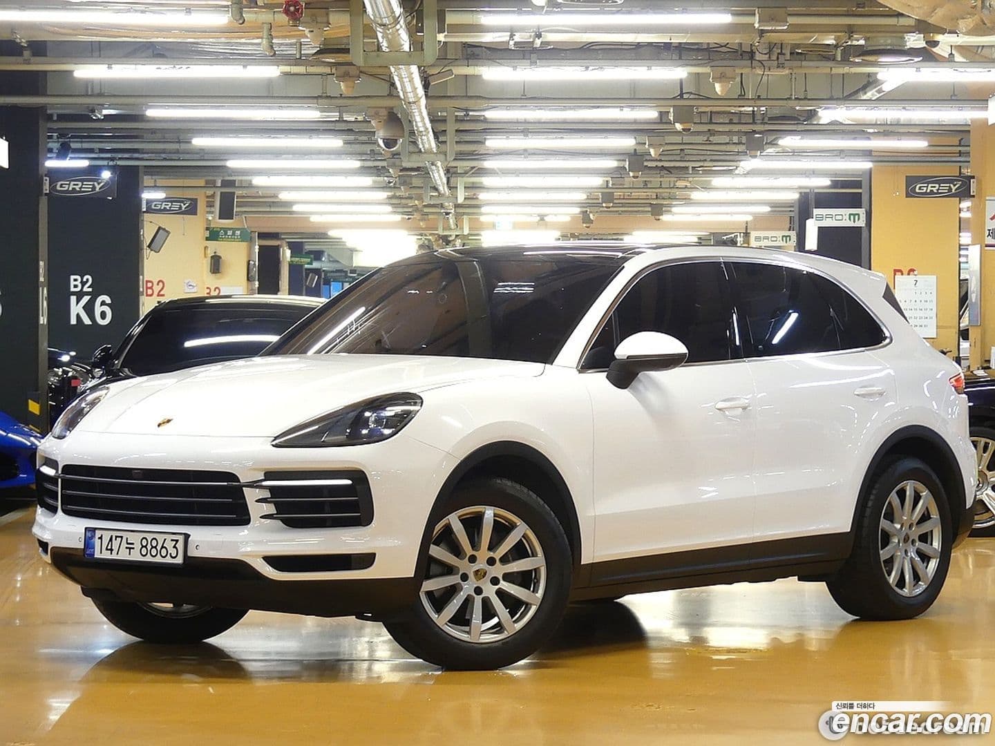 Main__Slider__Photo:Cayenne Porsche 2019.7-0
