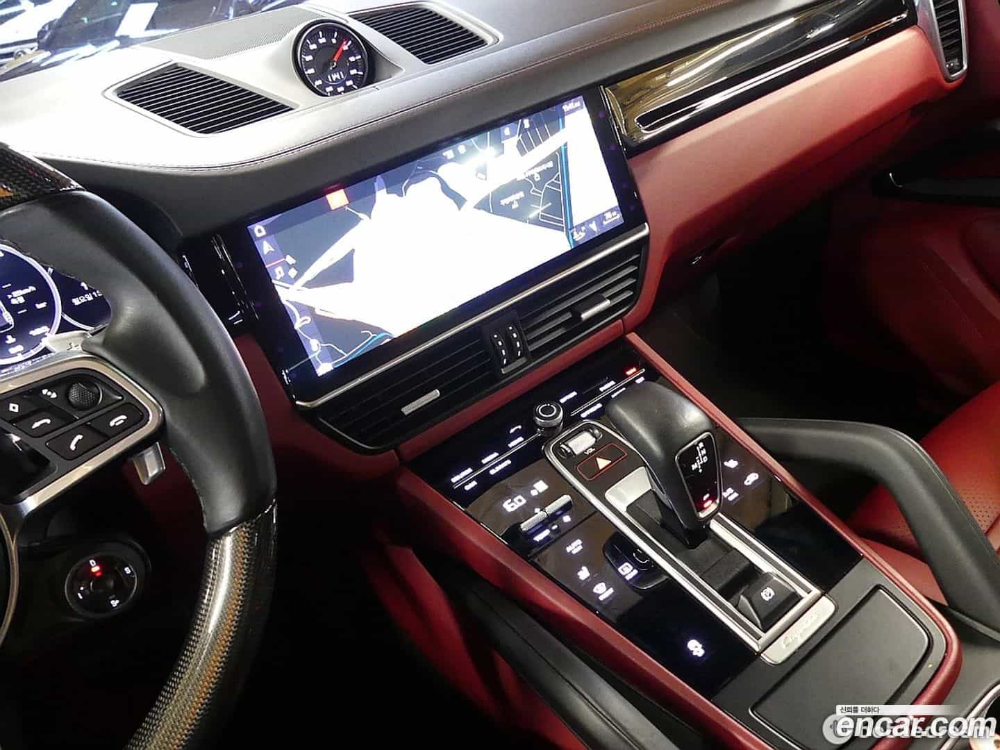 Cayenne Porsche 2019.7-OPTION-020