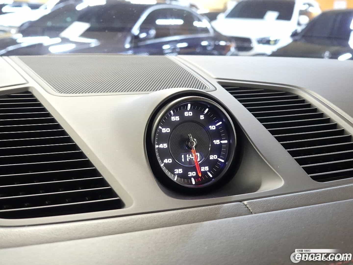 Cayenne Porsche 2019.7-OPTION-021