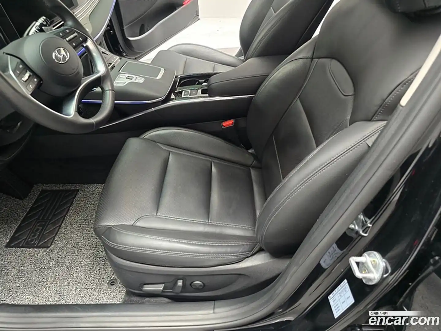 Grandeur Hyundai 2022.5-OPTION-018