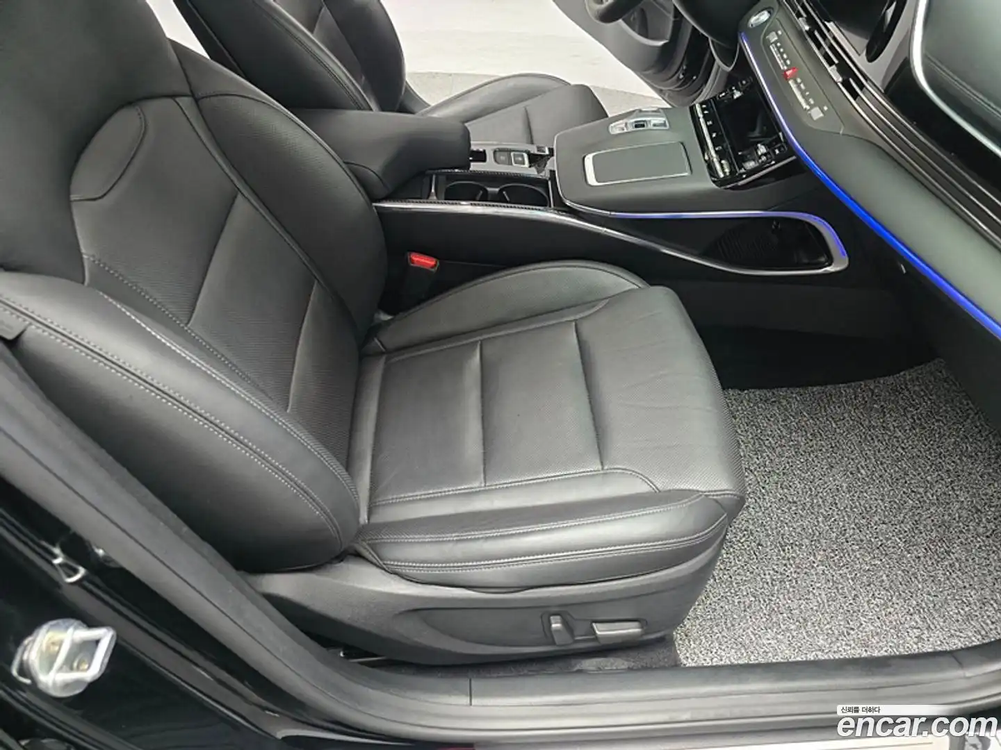 Grandeur Hyundai 2022.5-OPTION-019