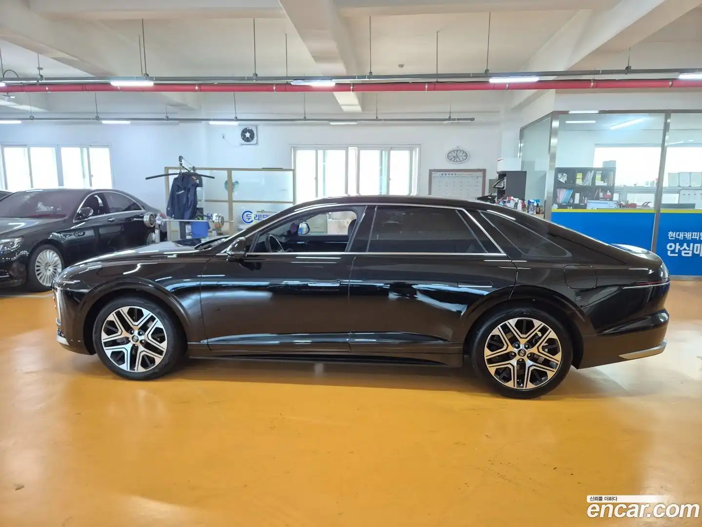 Grandeur Hyundai 2023.9-OUTER-004
