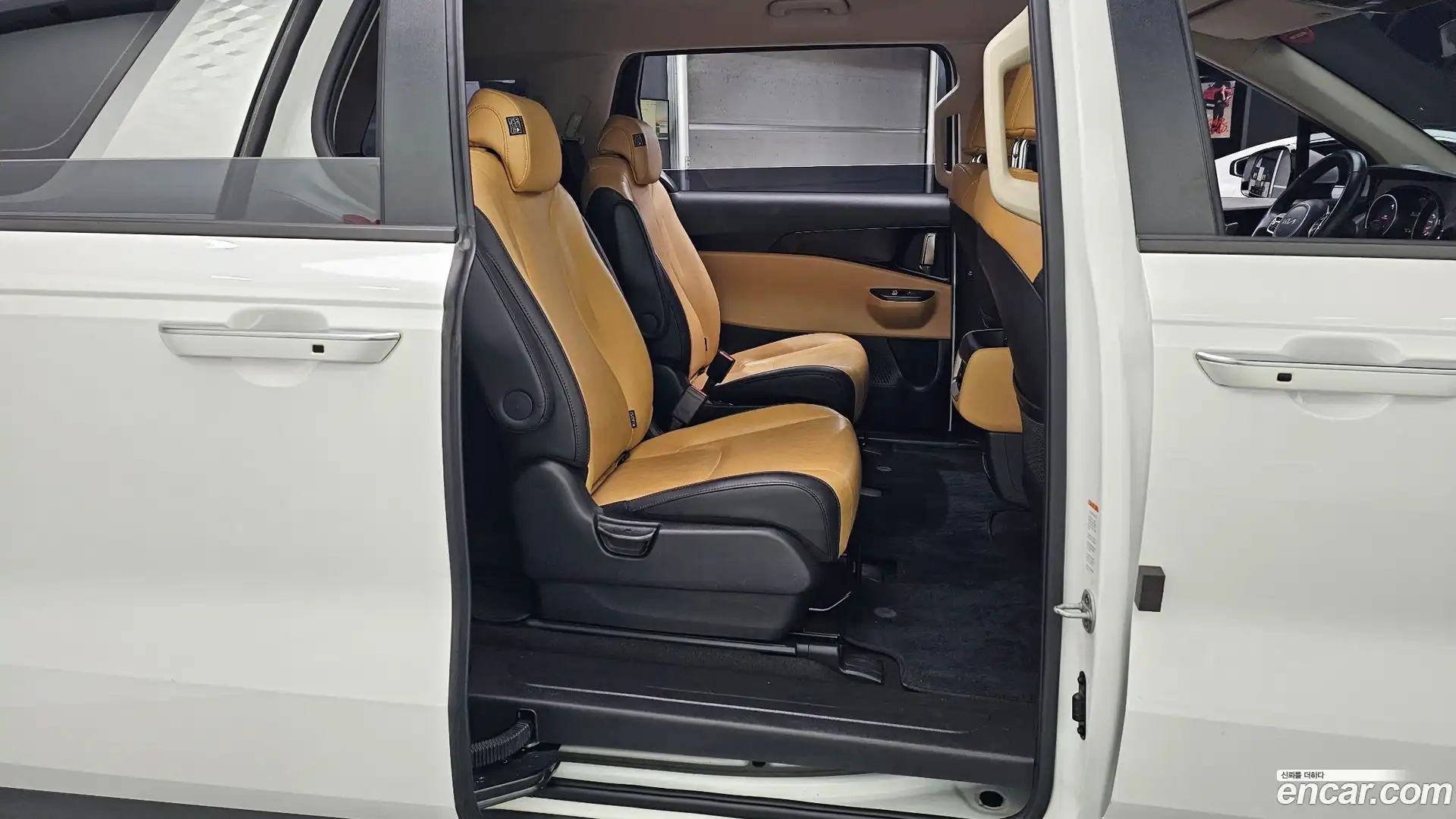 Canival Kia 2023.0-OPTION-016