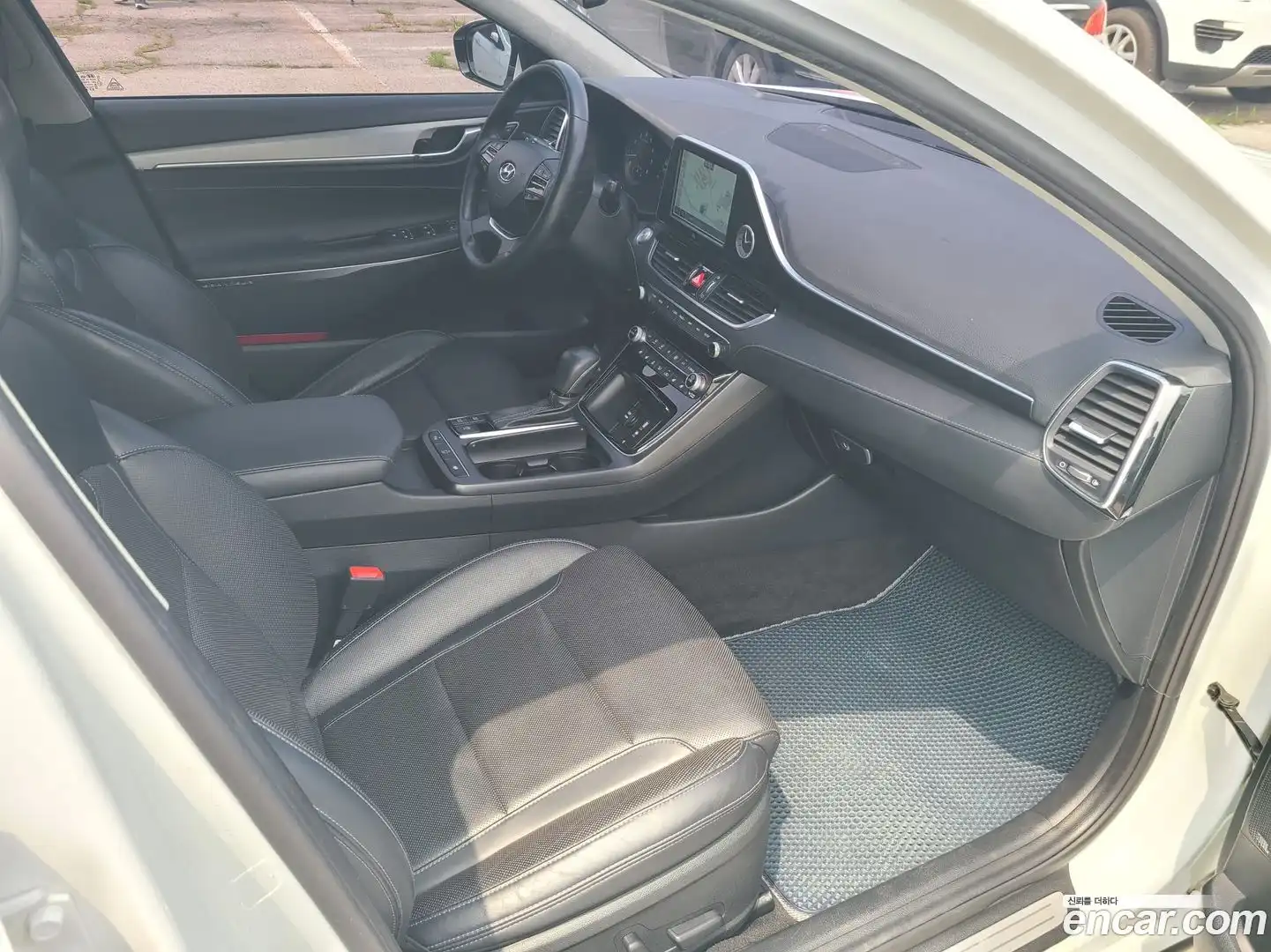 Grandeur Hyundai 2017.3-INNER-008