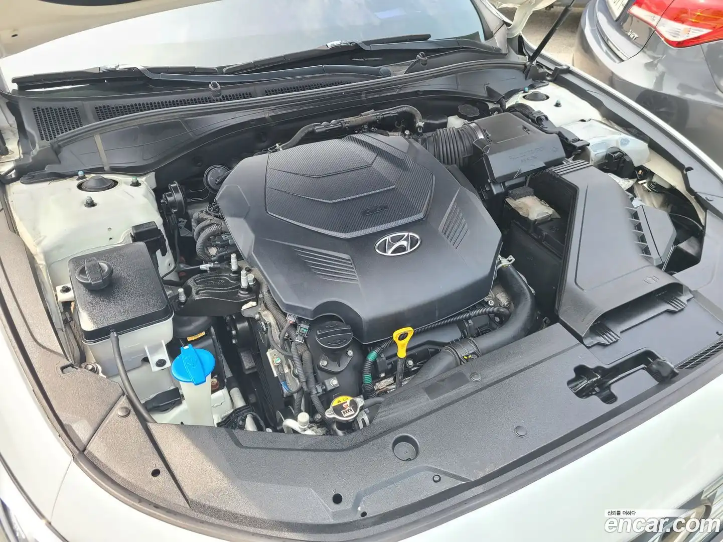 Grandeur Hyundai 2017.3-OPTION-024