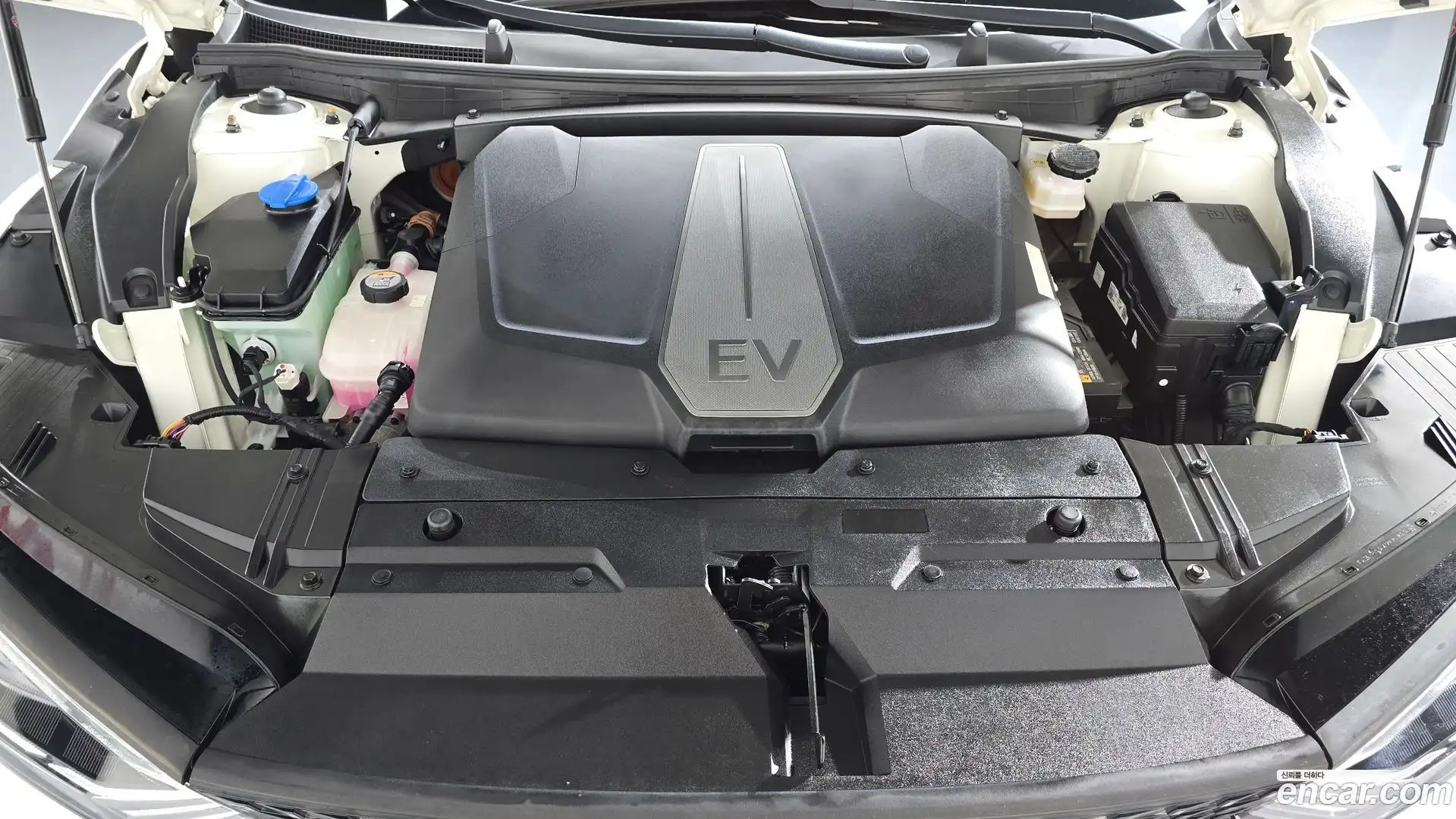 EV6 Kia 2022.1-OUTER-006