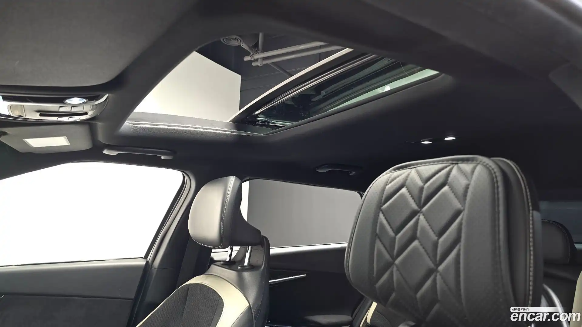 EV6 Kia 2022.1-OPTION-020