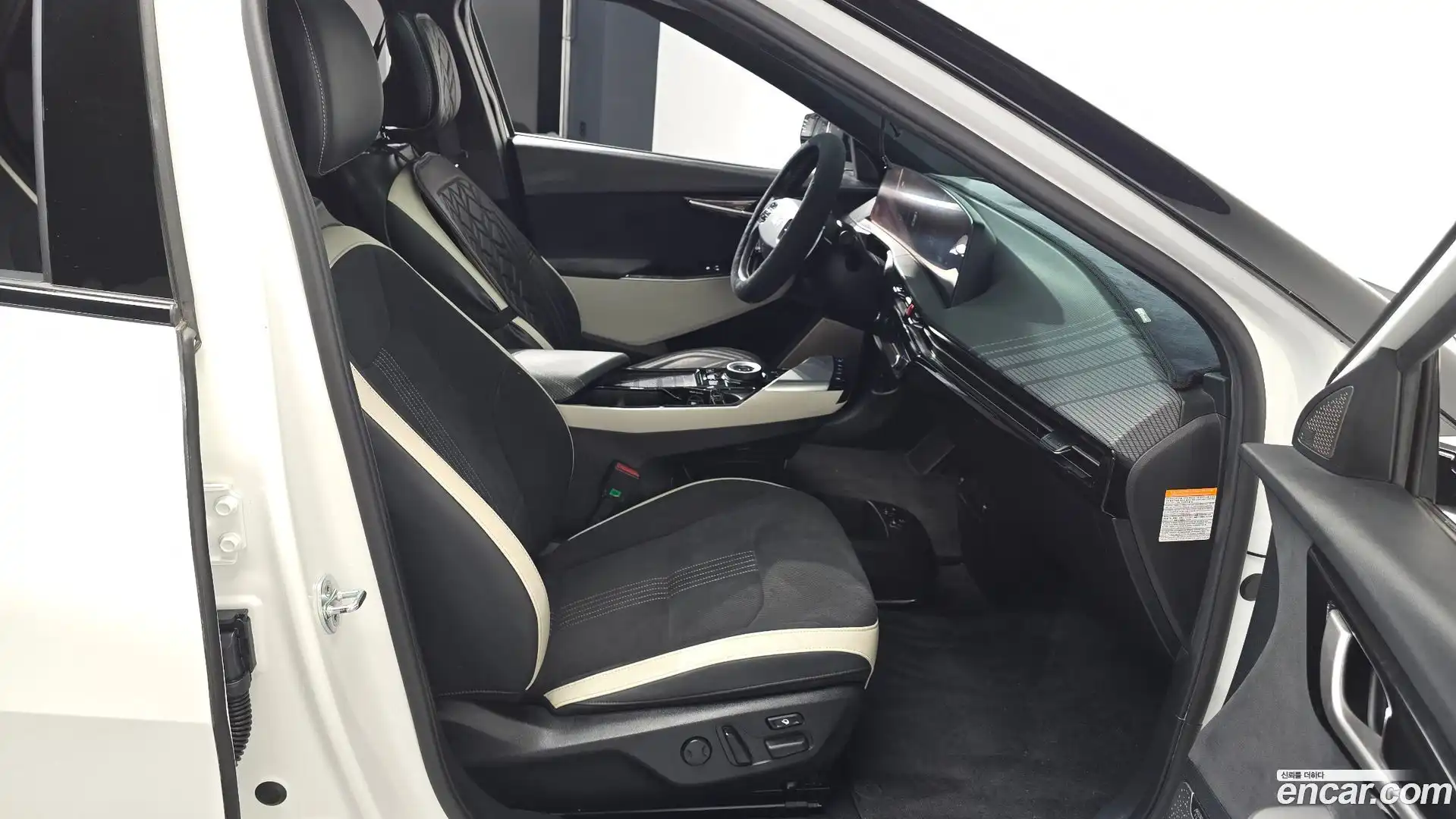 EV6 Kia 2022.1-INNER-036