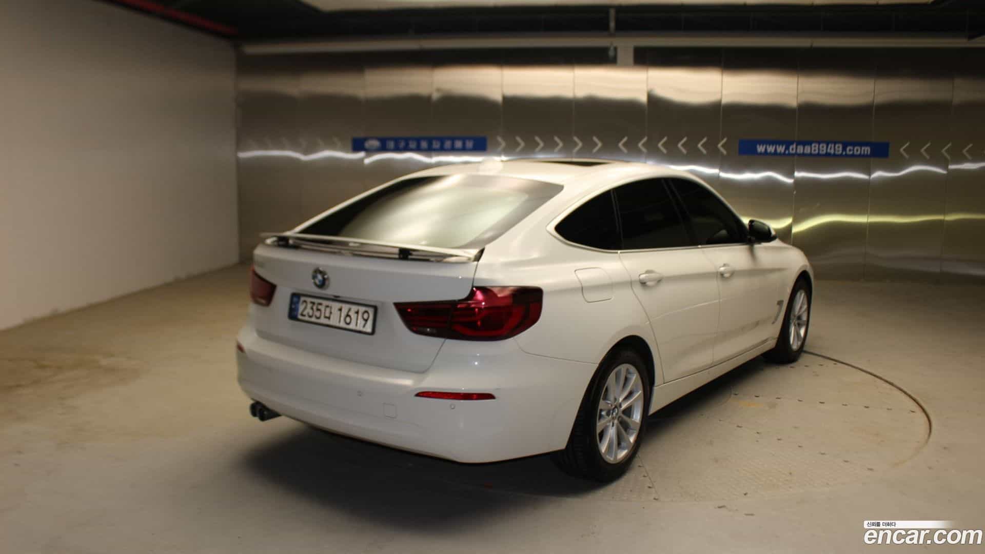 Gran Turismo BMW 2019.11-OUTER-002