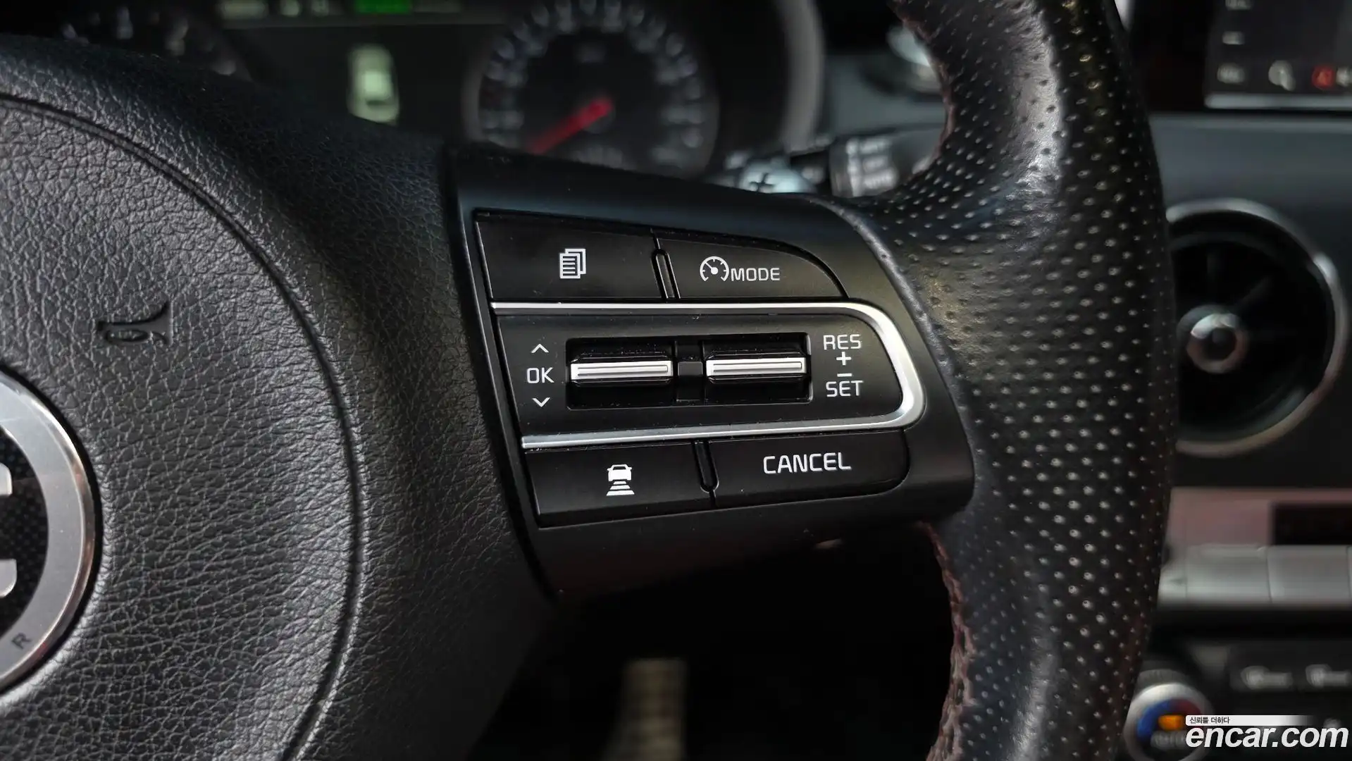 Stinger Kia 2018.2-OPTION-021
