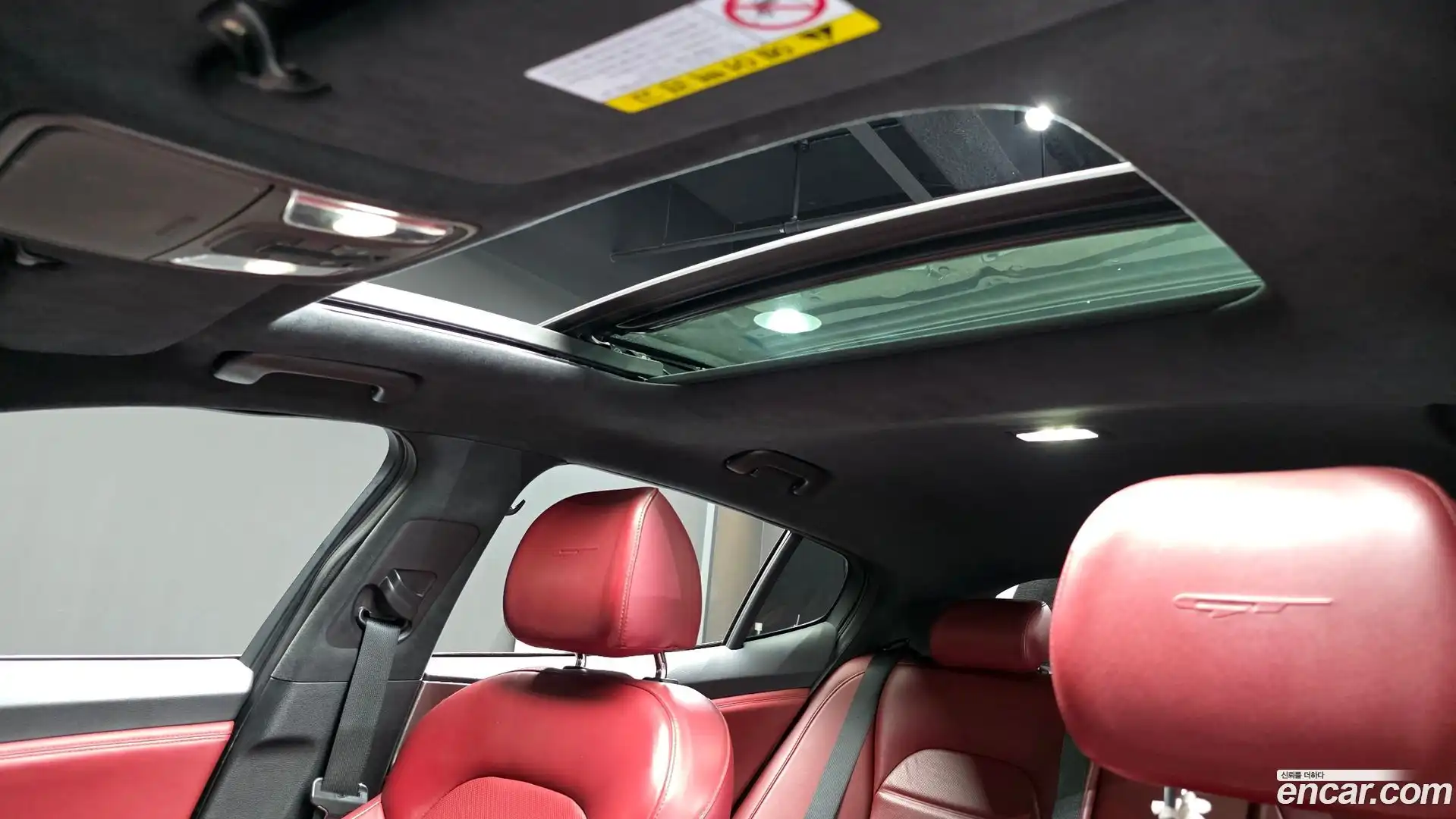 Stinger Kia 2018.2-OPTION-023