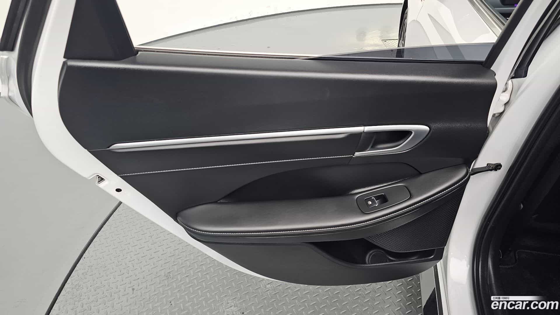Sonata Hyundai 2024.1-INNER-035