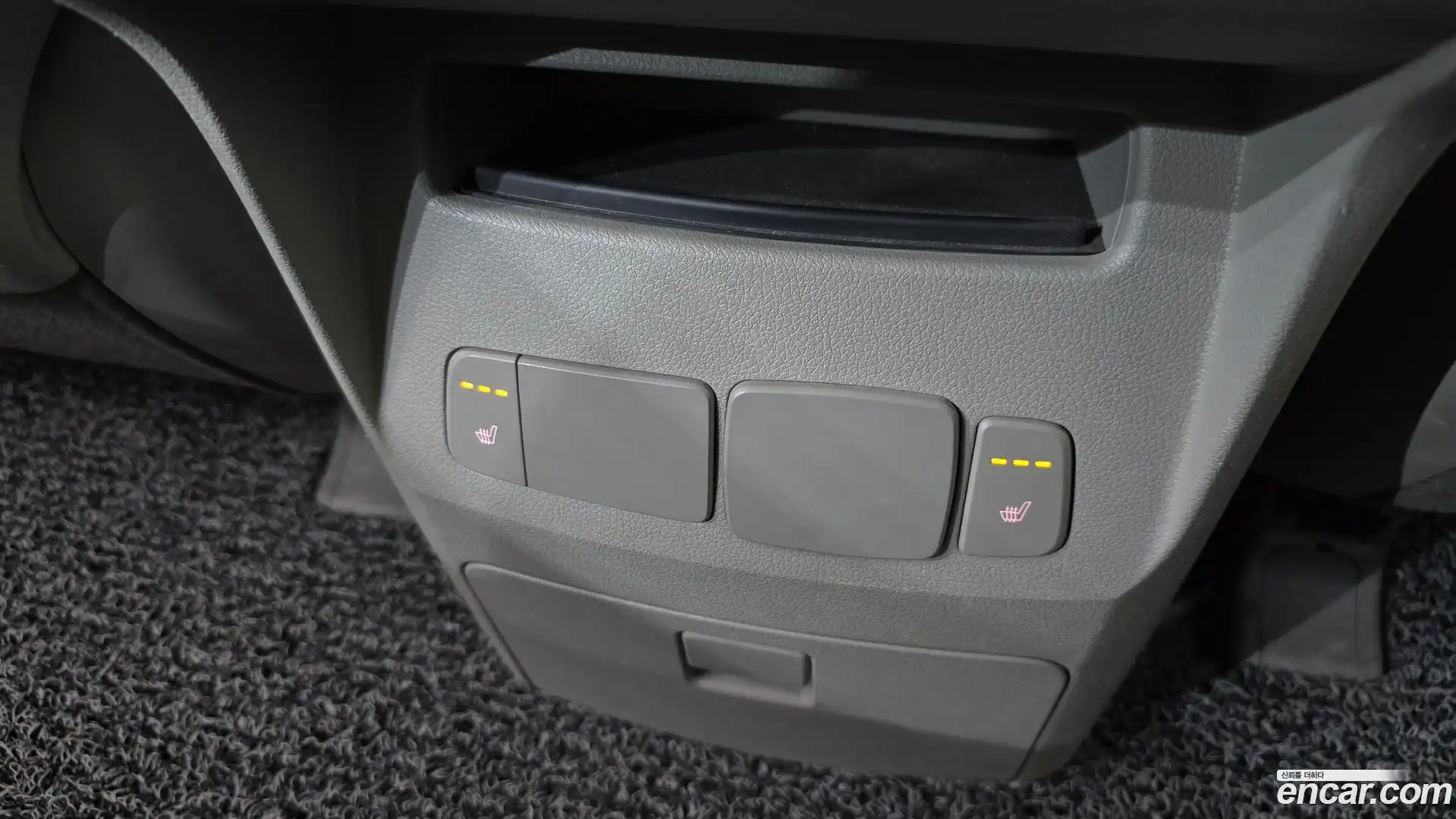 Canival Kia 2017.7-OPTION-024