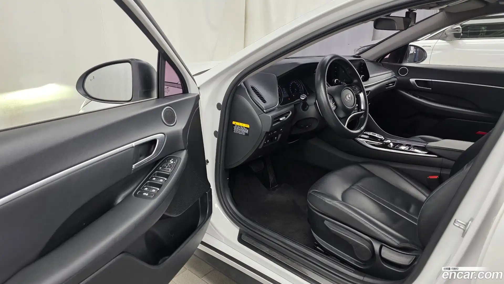 Sonata Hyundai 2019.4-INNER-010
