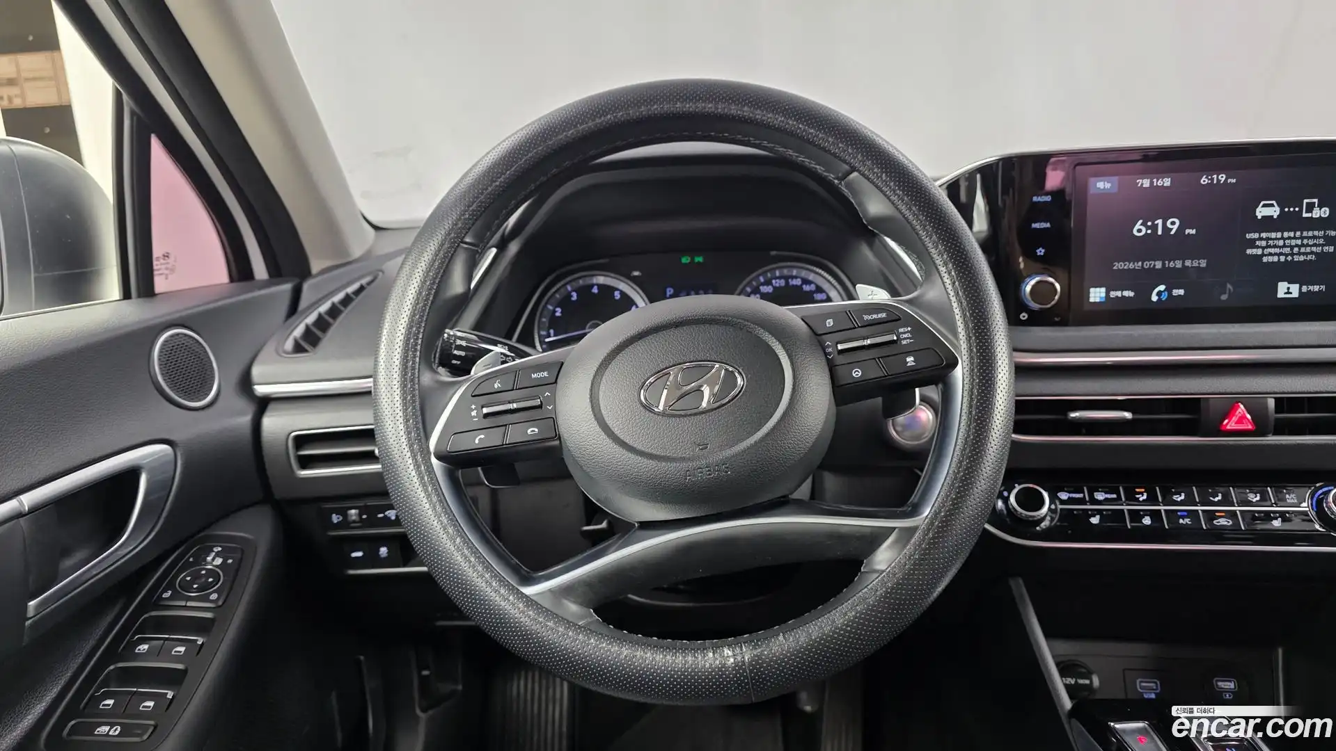 Sonata Hyundai 2019.4-OPTION-016