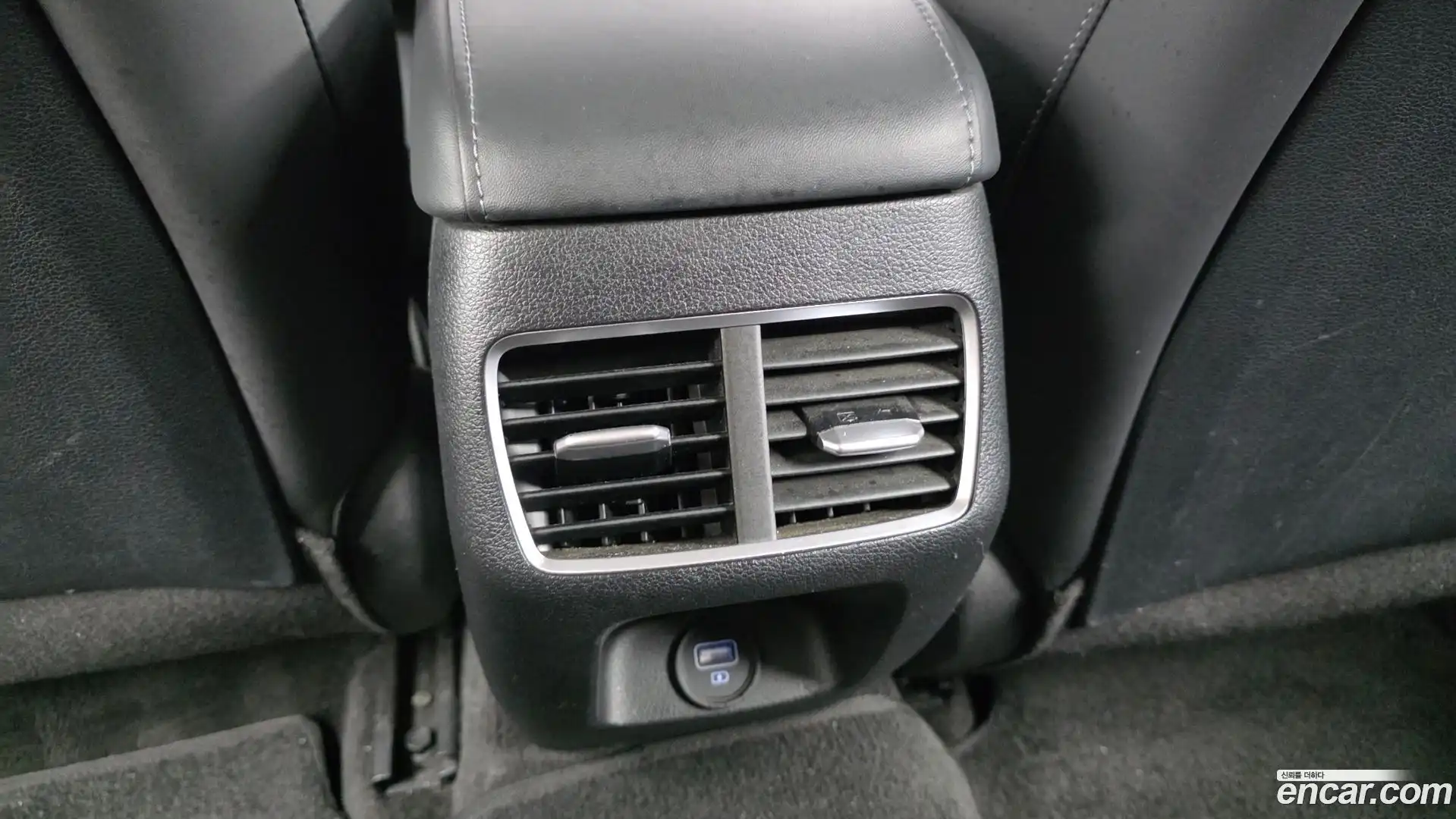 Sonata Hyundai 2019.4-OPTION-023