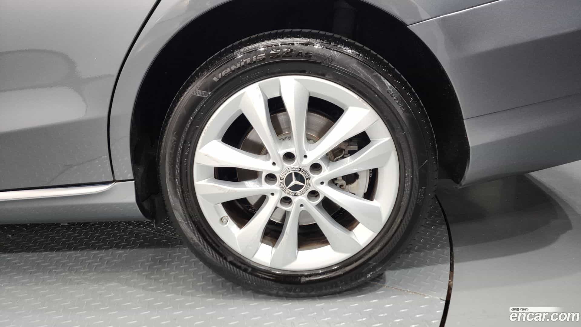 C-Class Mercedes-Benz 2020.4-OUTER-031