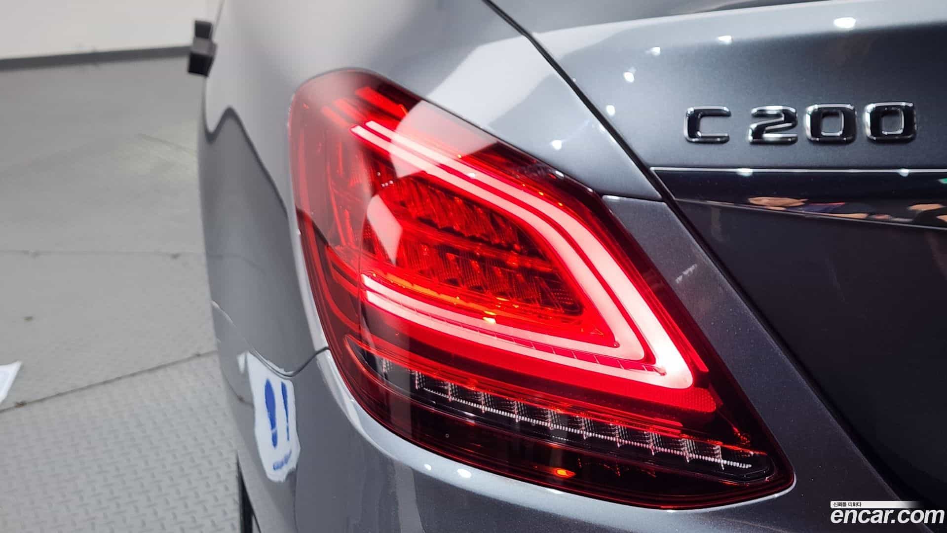C-Class Mercedes-Benz 2020.4-OUTER-033