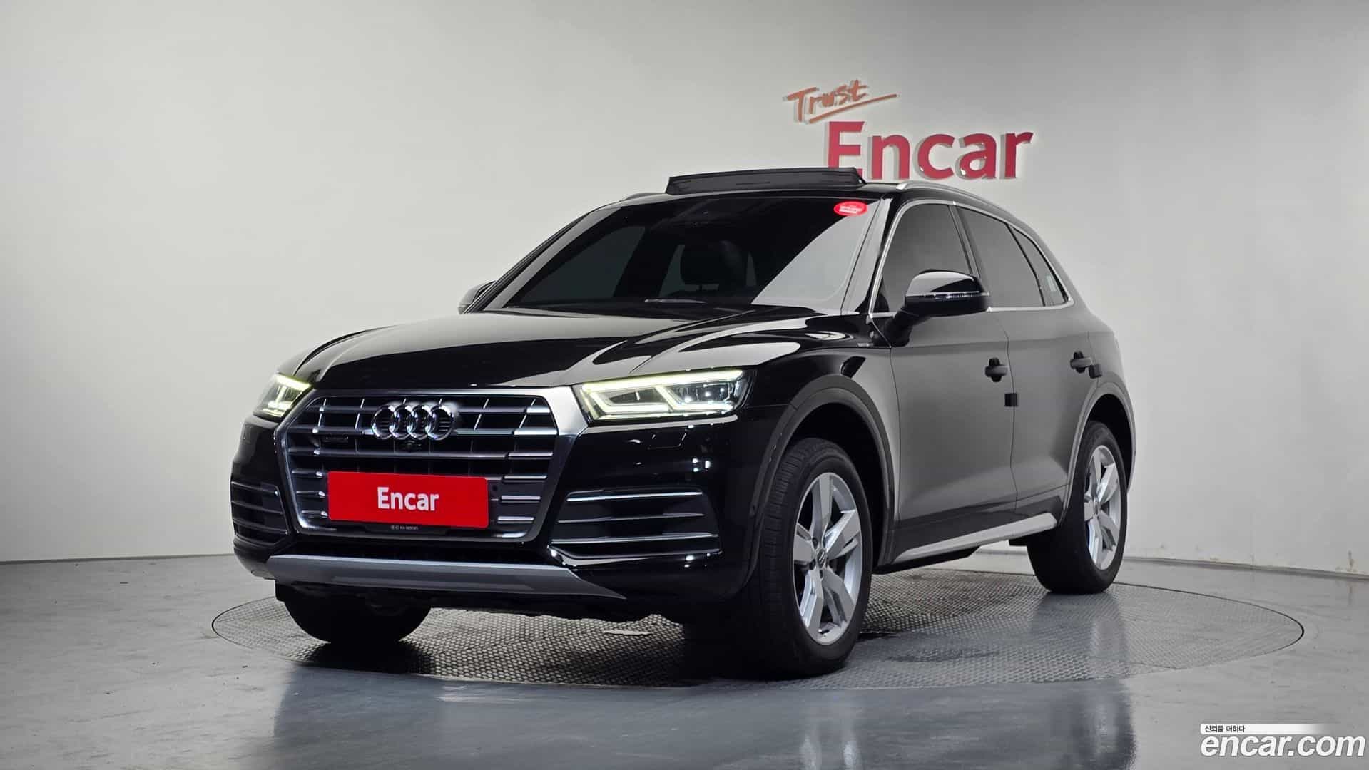 Q5 Audi 2020.11-OUTER-001