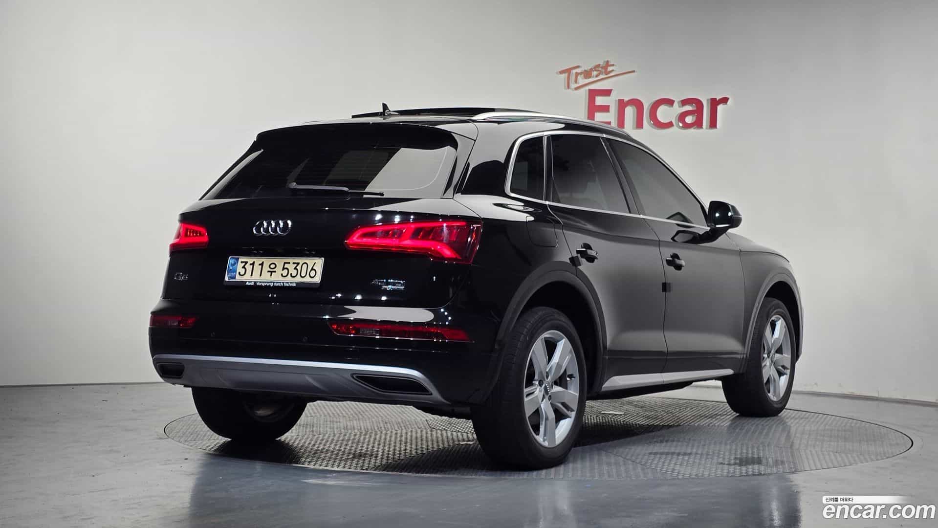 Q5 Audi 2020.11-OUTER-002