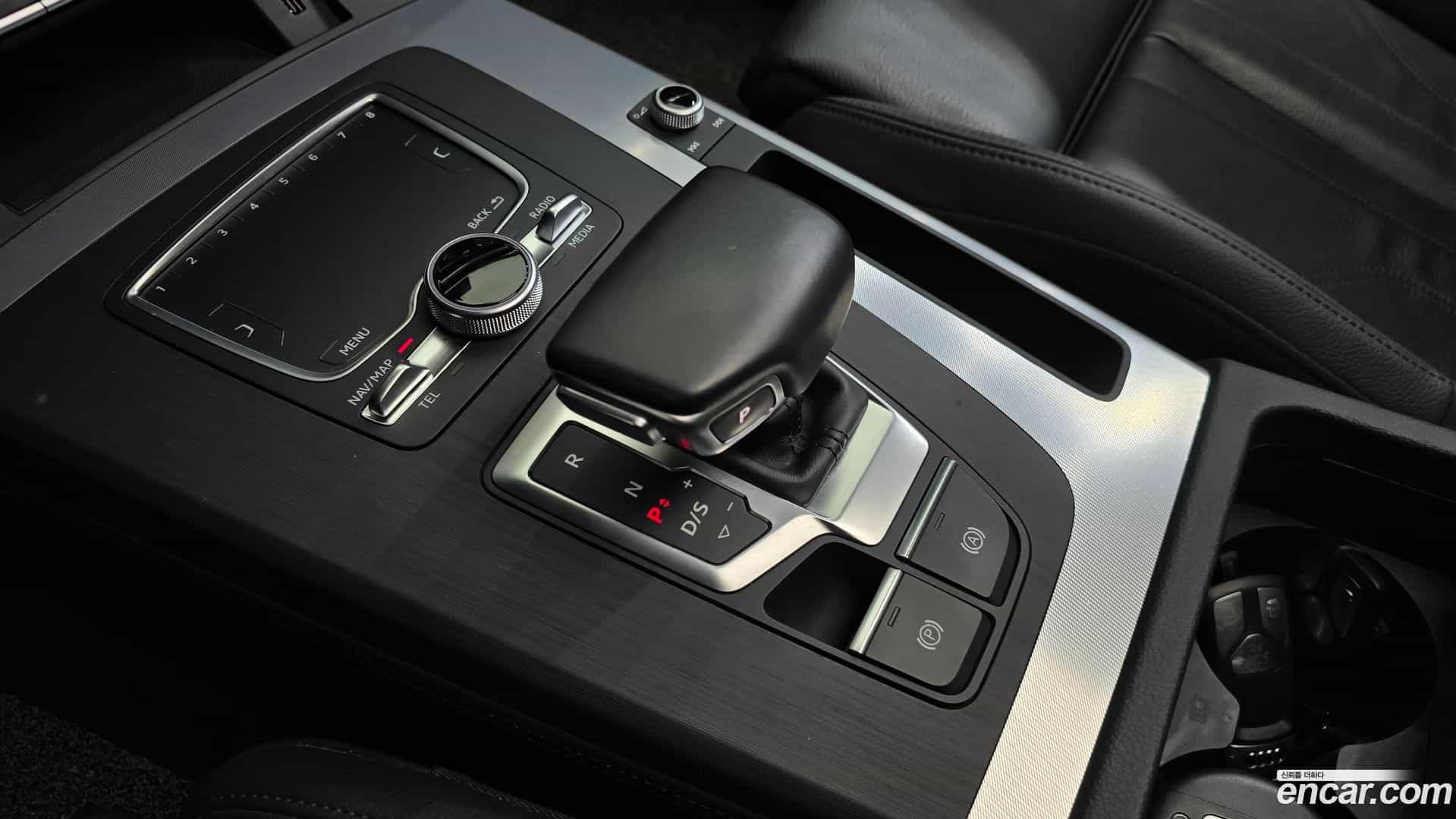 Q5 Audi 2020.11-INNER-009