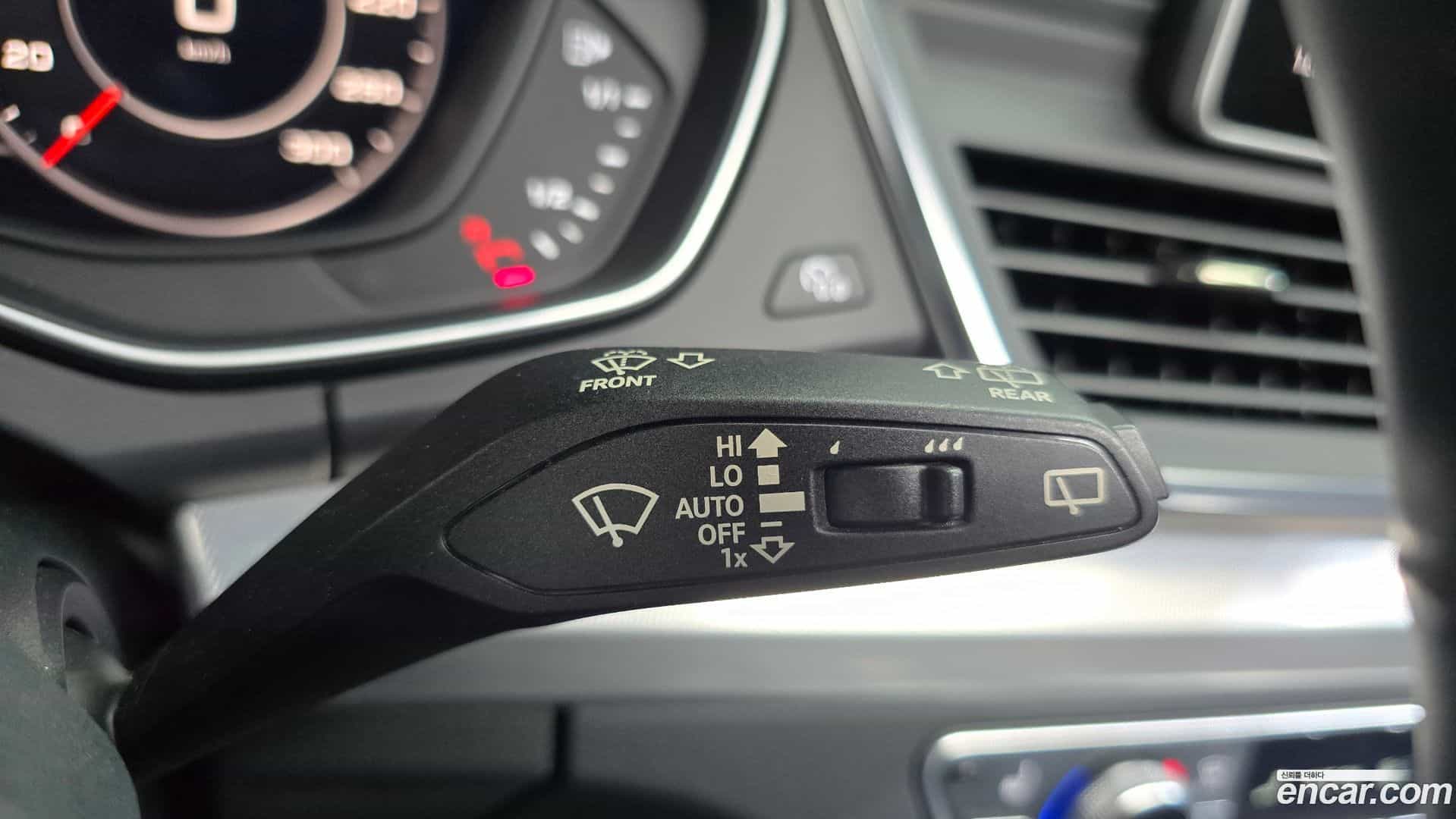 Q5 Audi 2020.11-OPTION-024