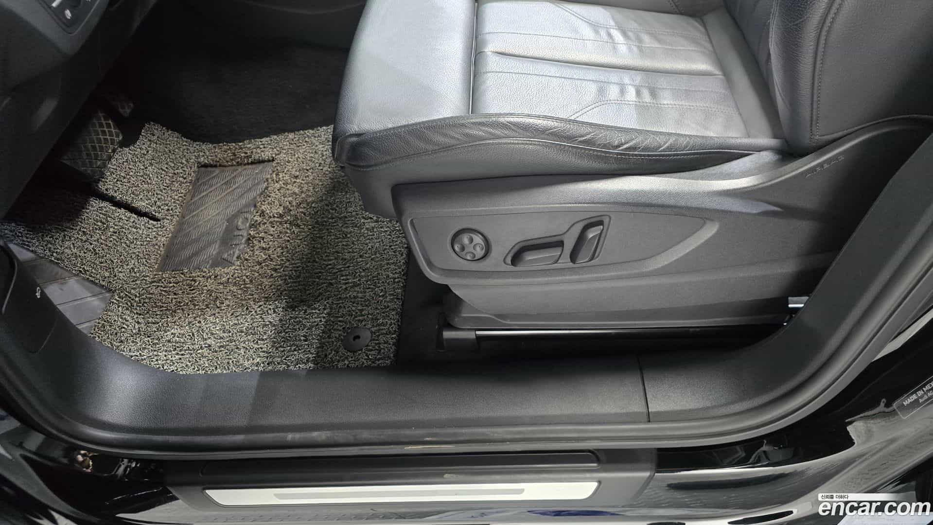 Q5 Audi 2020.11-OPTION-042