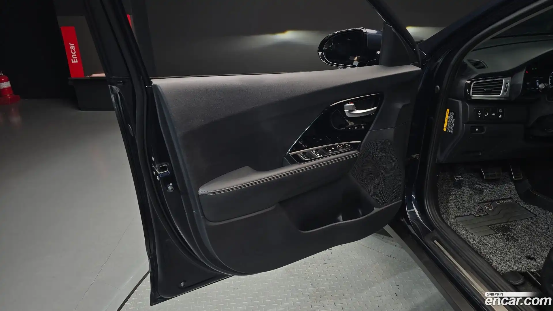 Niro Kia 2018.11-INNER-034