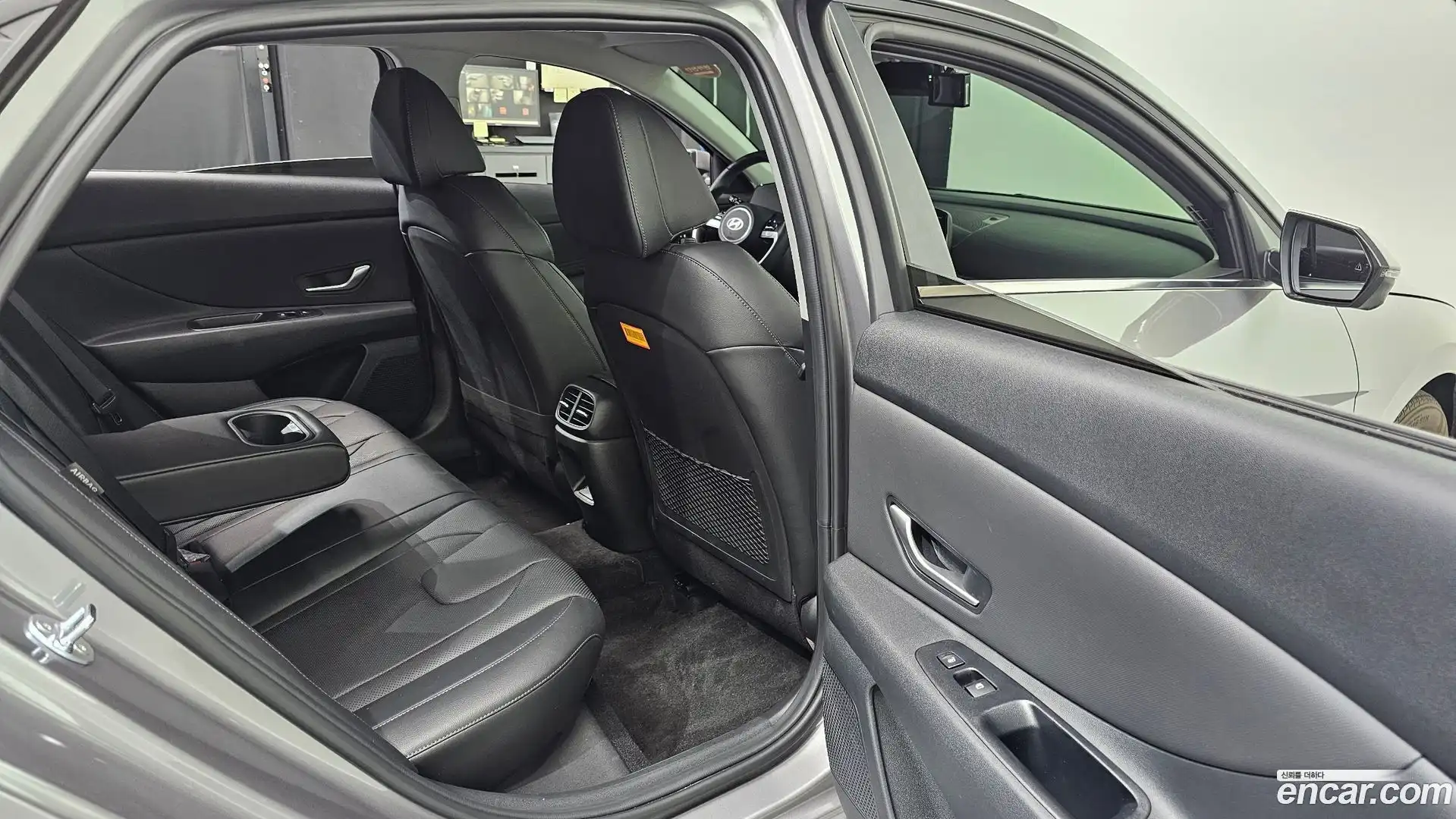 AVANTE Hyundai 2024.6-OPTION-015
