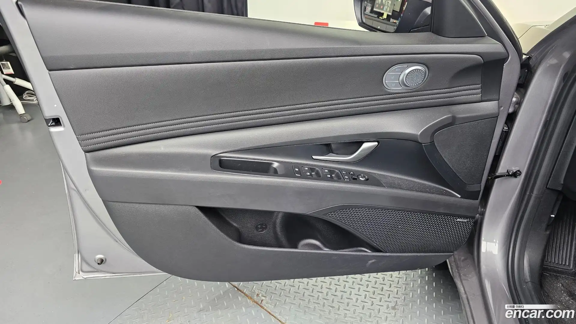 AVANTE Hyundai 2024.6-INNER-034
