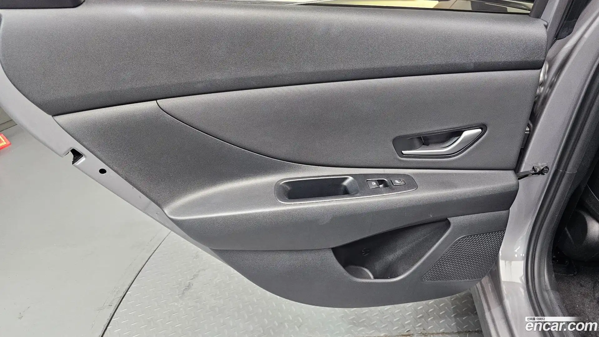 AVANTE Hyundai 2024.6-INNER-035