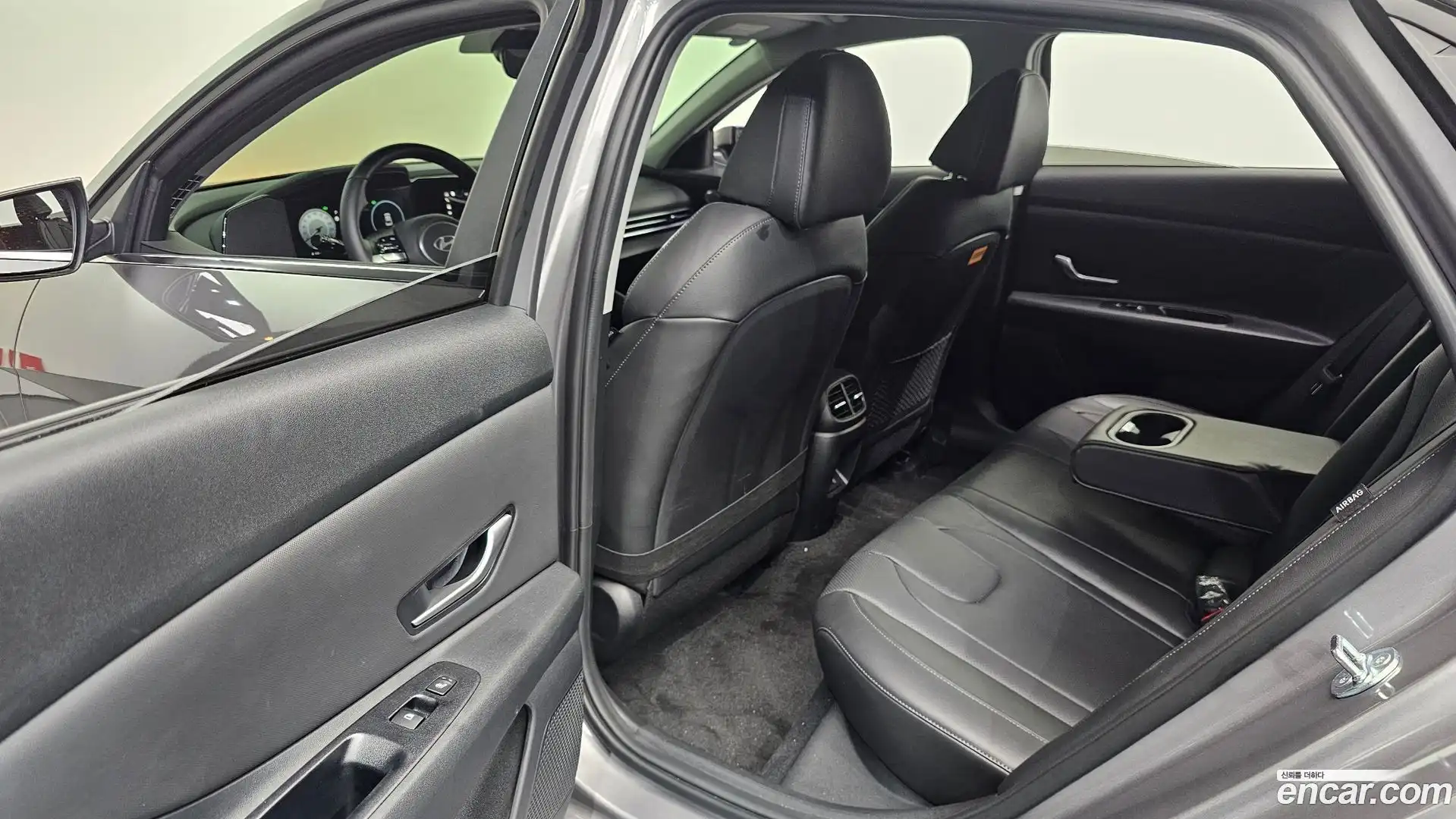AVANTE Hyundai 2024.6-INNER-036
