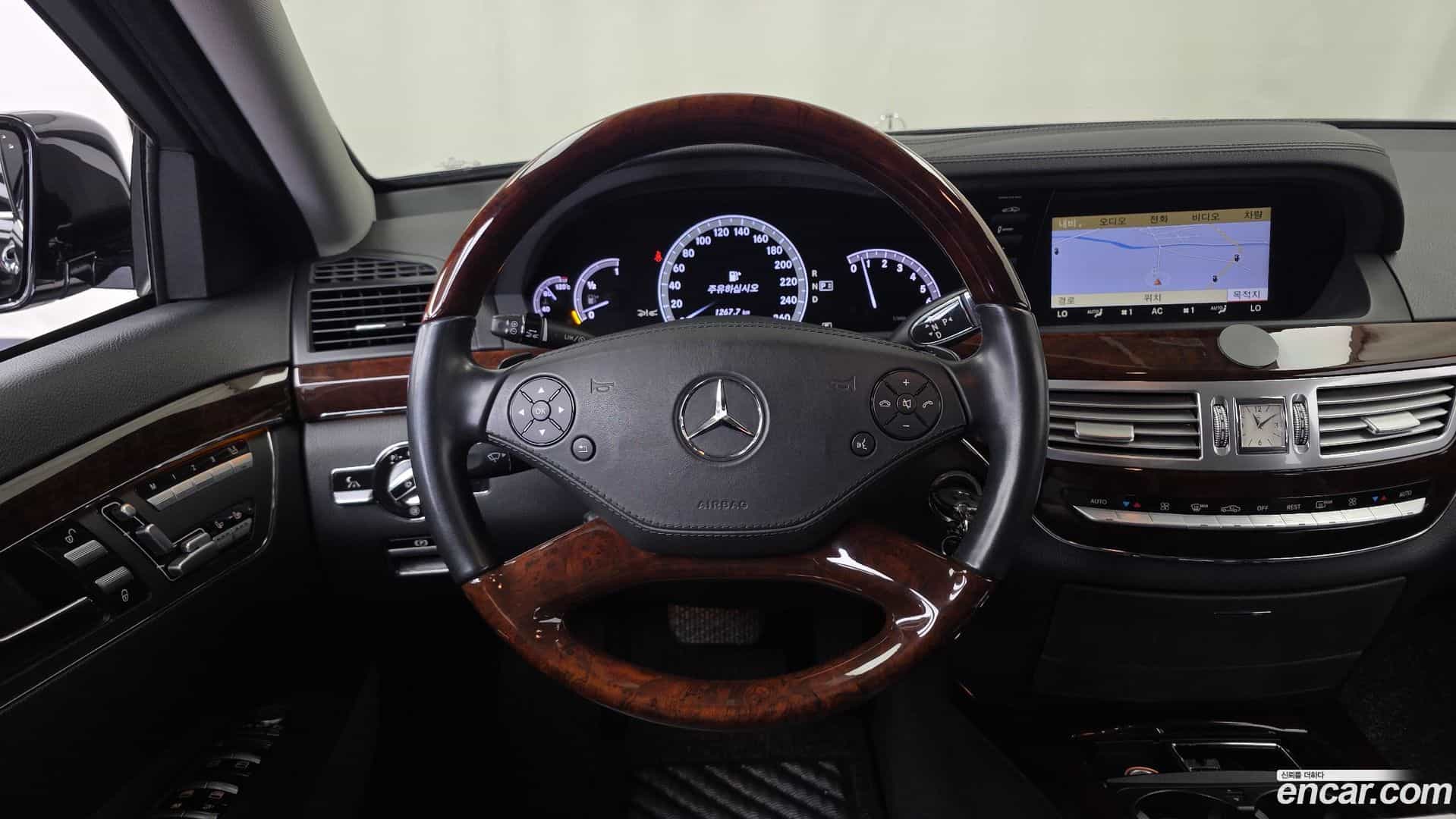 S-Class Mercedes-Benz 2011.2-OPTION-017
