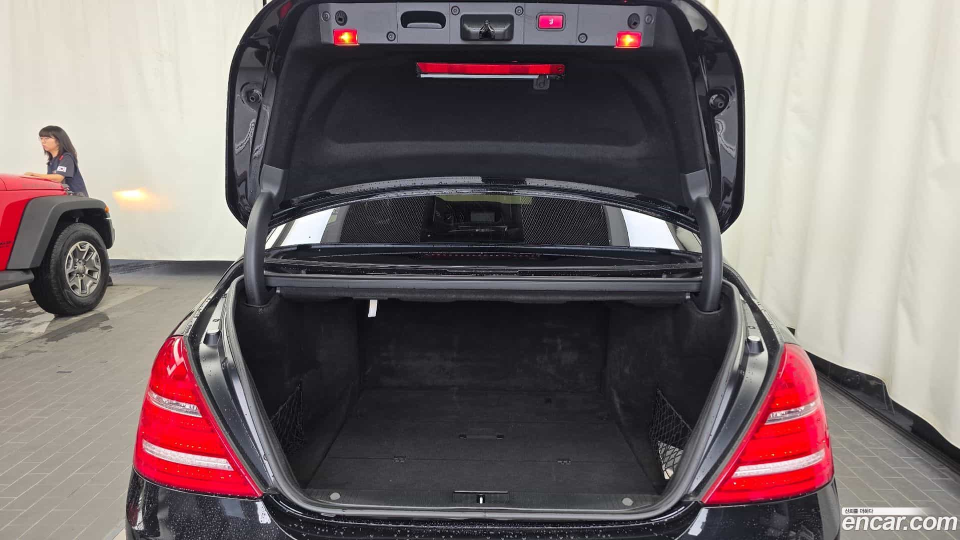 S-Class Mercedes-Benz 2011.2-OPTION-024