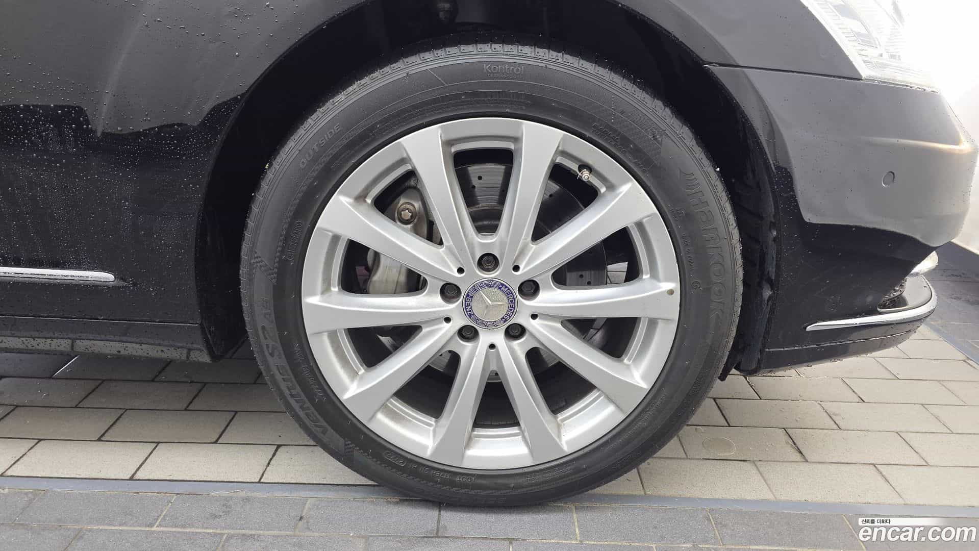 S-Class Mercedes-Benz 2011.2-OUTER-031