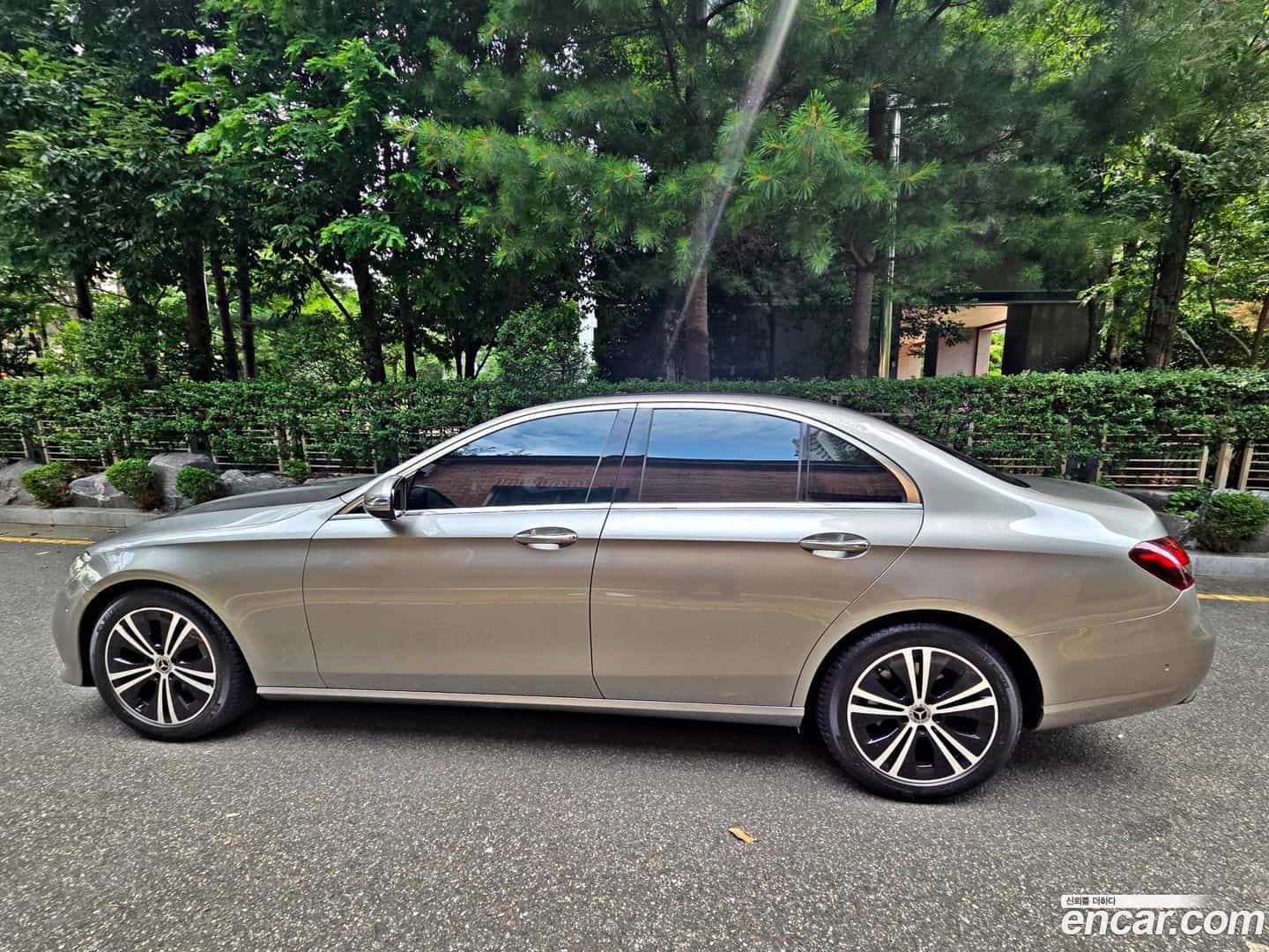 E-Class Mercedes-Benz 2021.3-OUTER-004