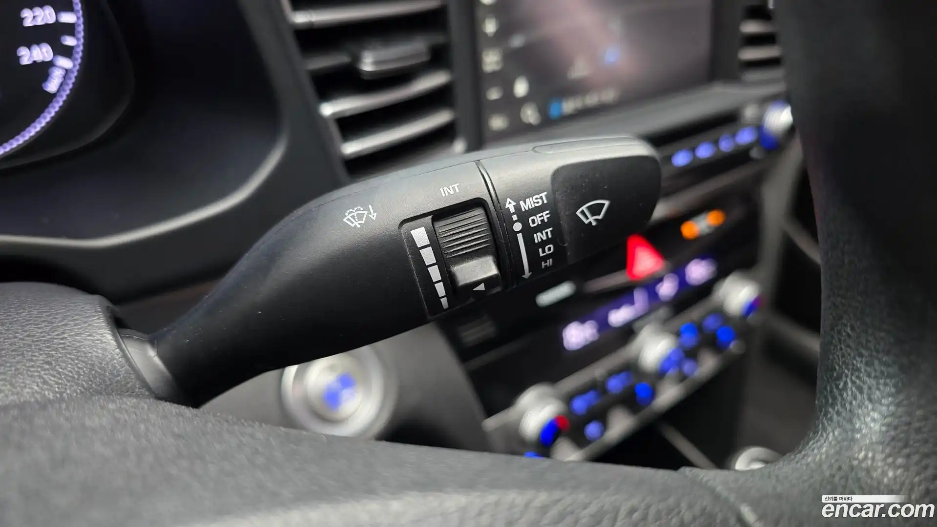 AVANTE Hyundai 2019.11-OPTION-021