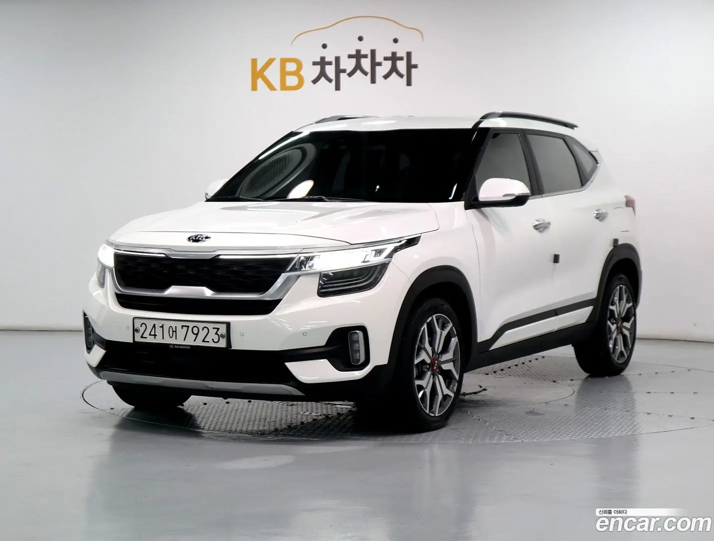 Main__Slider__Photo:Seltos Kia 2019.9-0