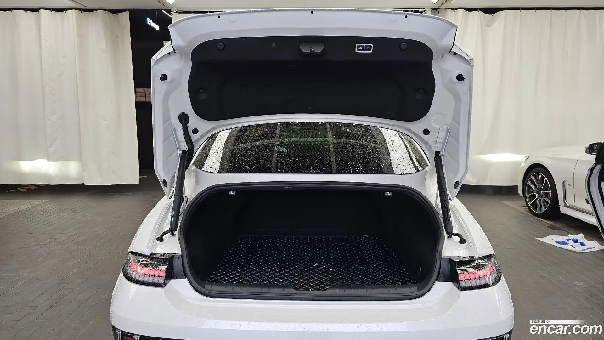 Ioniq6 Hyundai 2023.11-OPTION-024